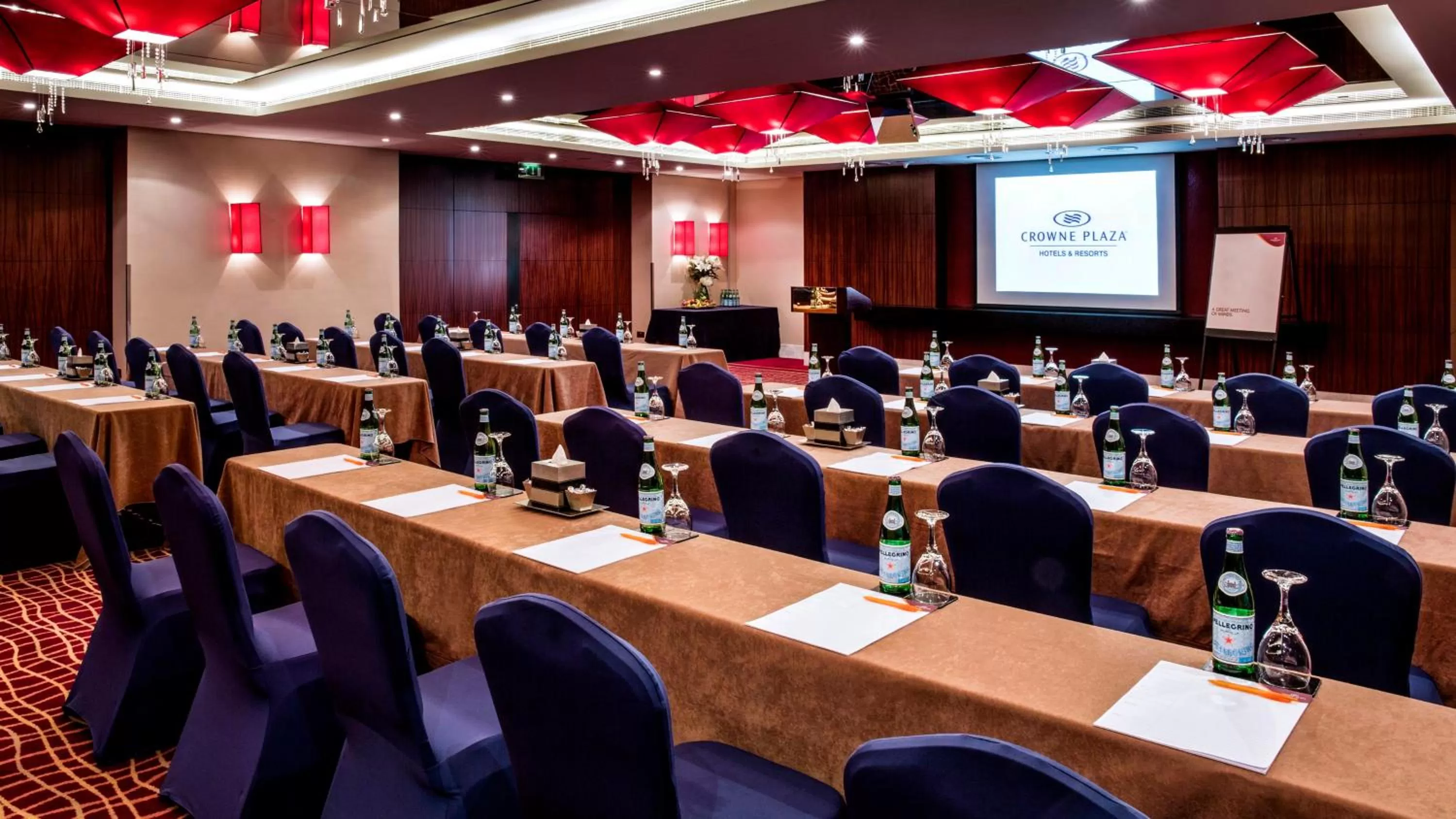 Meeting/conference room in Crowne Plaza Dubai Deira by IHG