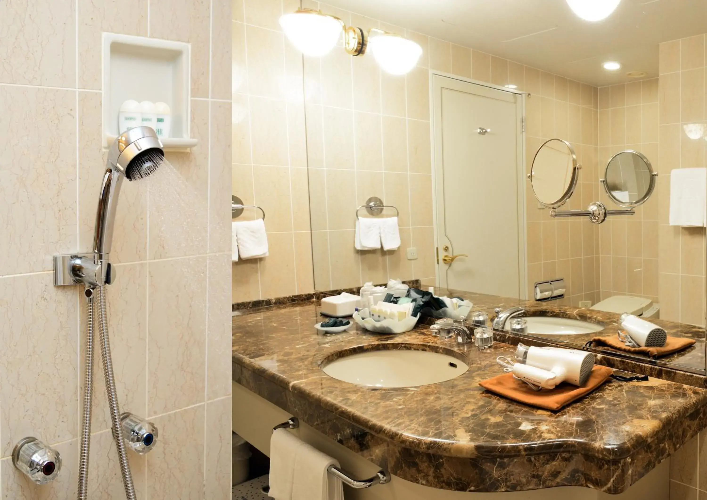 Bathroom in Rihga Royal Hotel Hiroshima