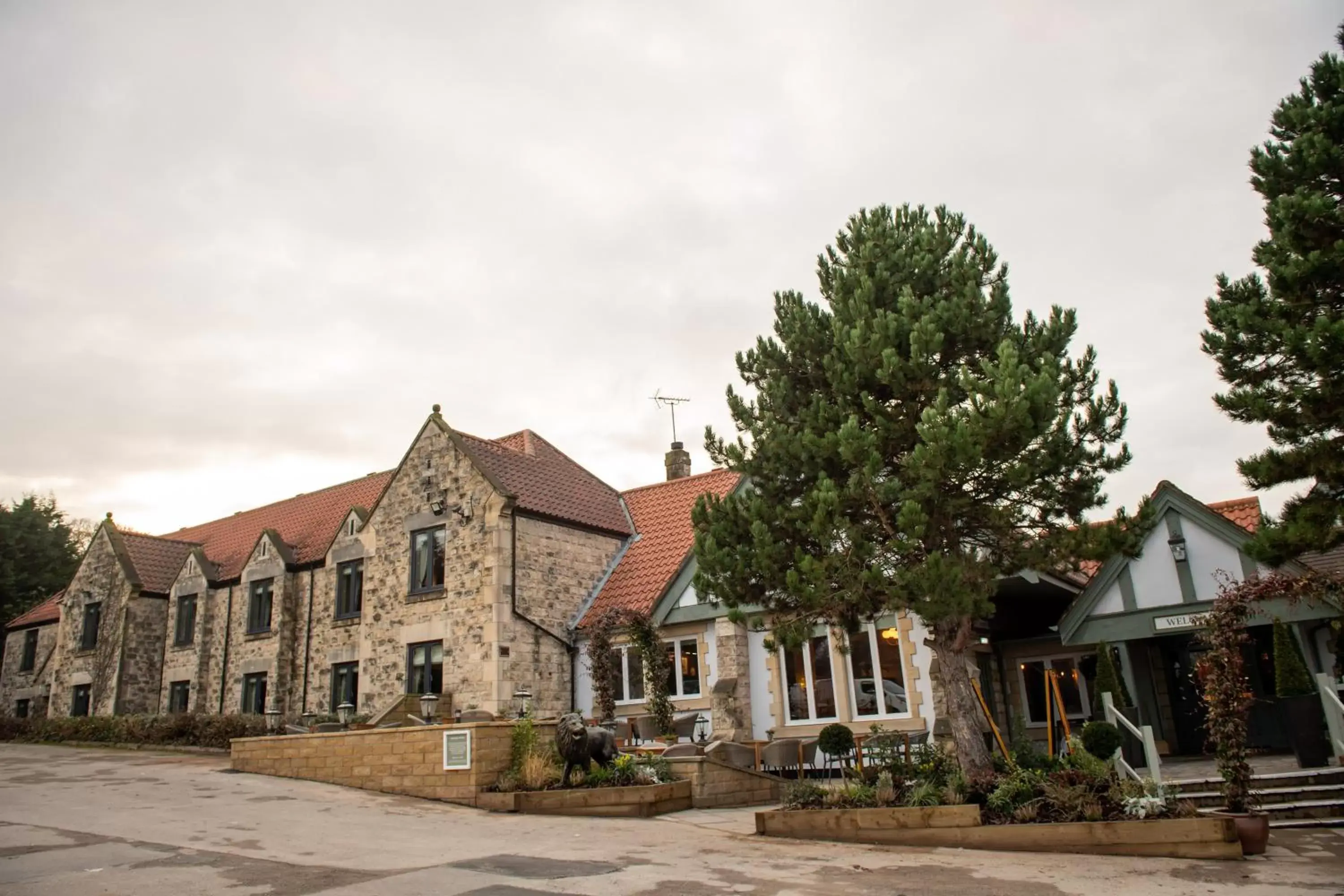 Facade/entrance, Property Building in The Red Lion Inn by Chef & Brewer Collection