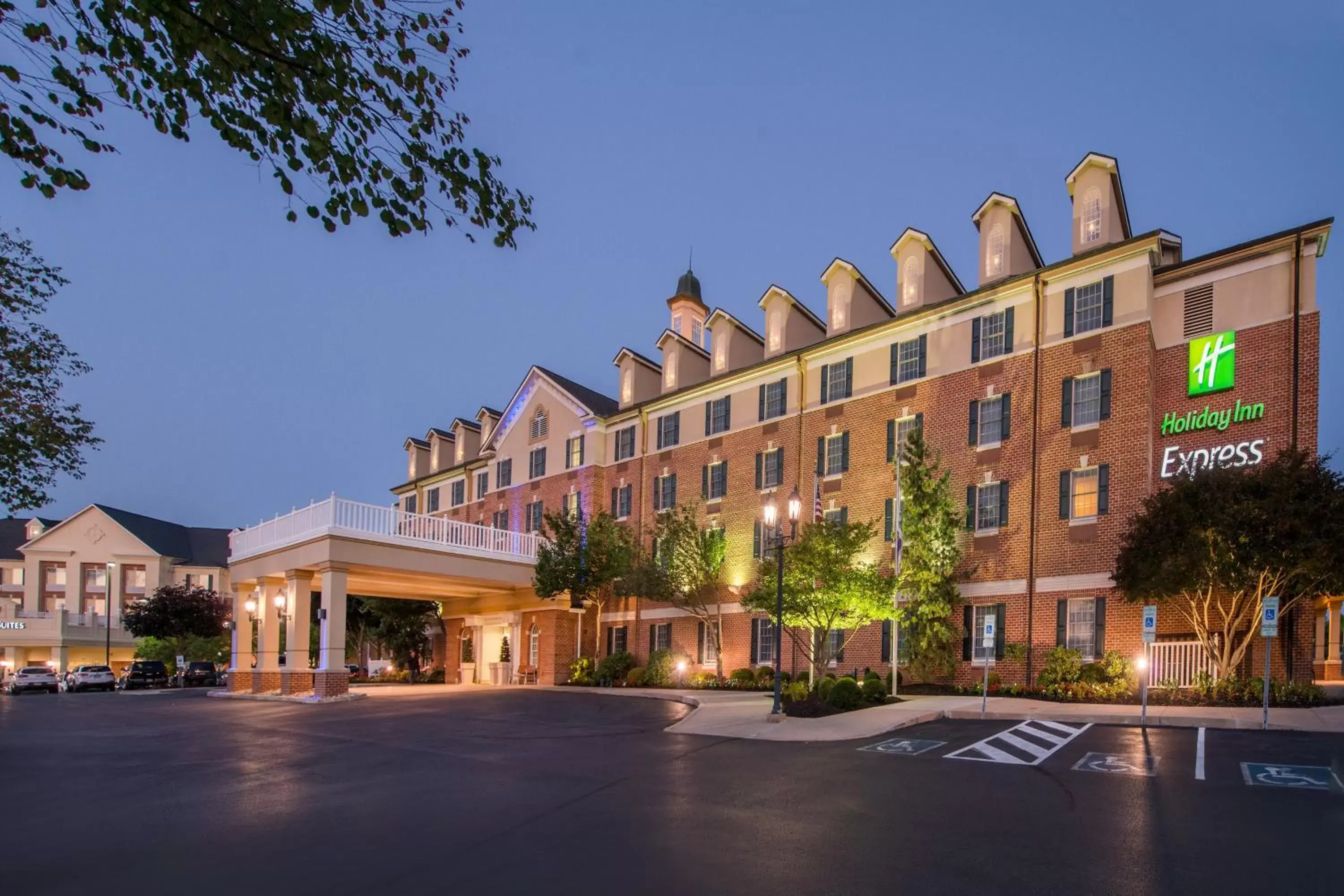 Property Building in Holiday Inn Express State College at Williamsburg Square, an IHG Hotel