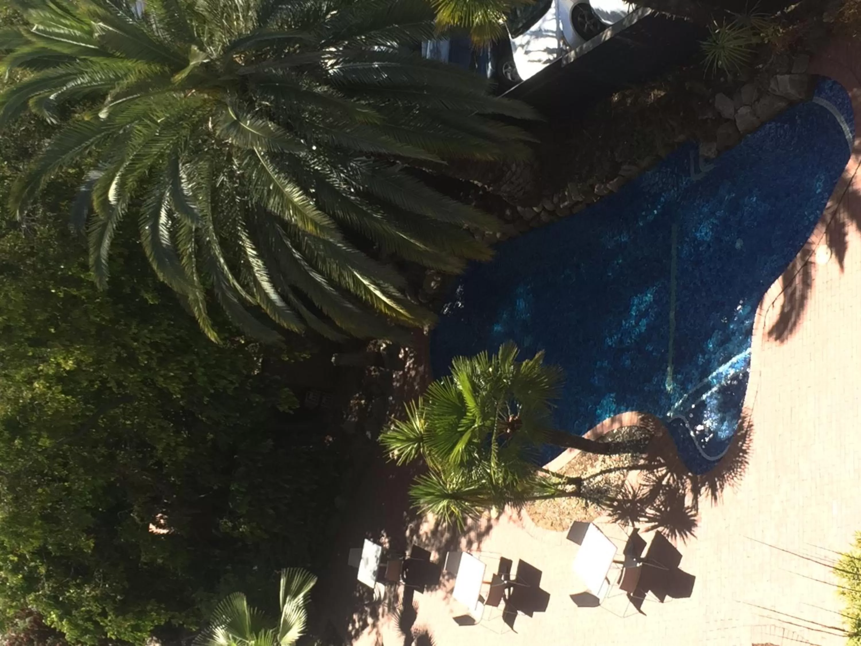 Swimming pool in Mercure Albury