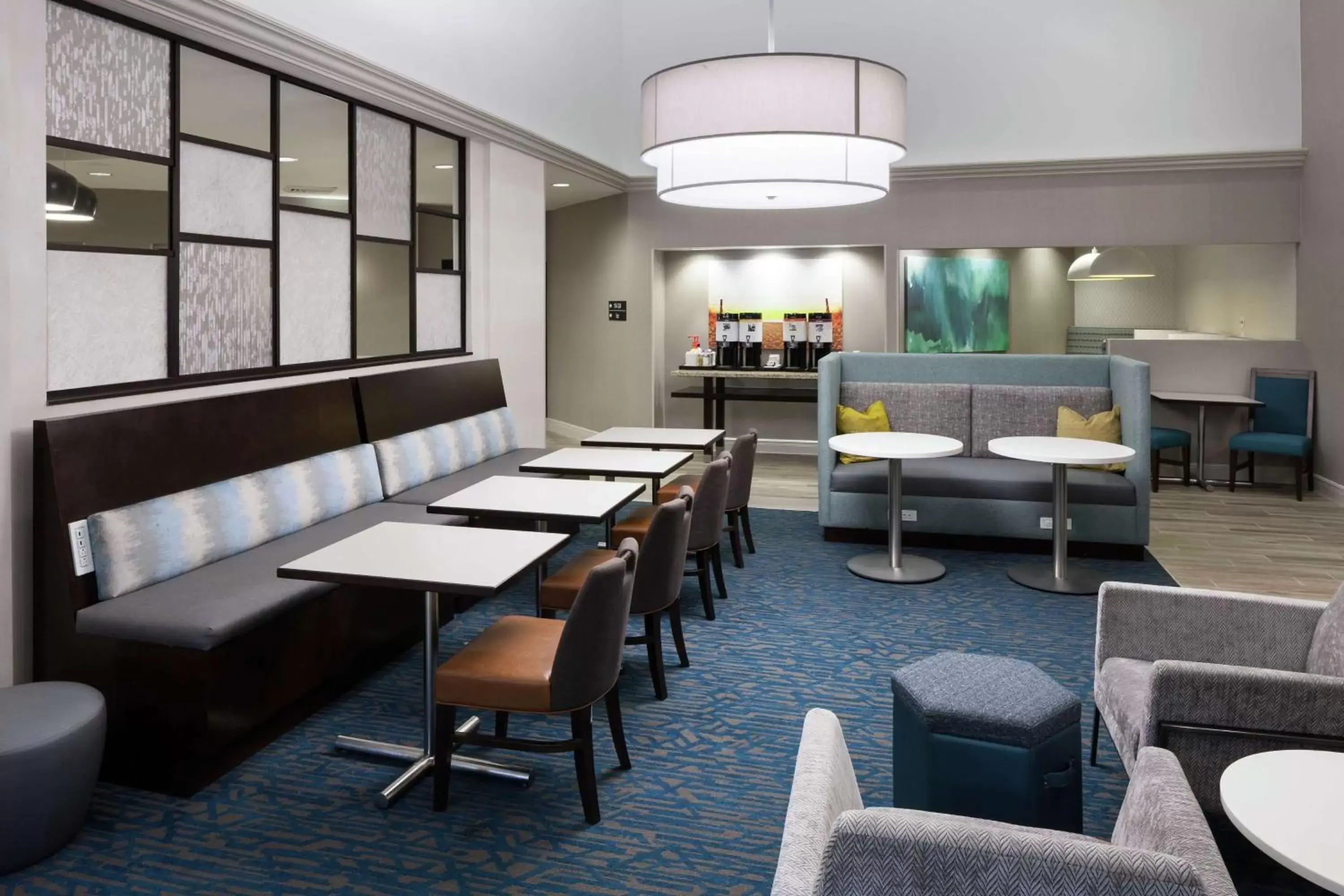 Lobby or reception in Hampton Inn & Suites Miami-Doral Dolphin Mall