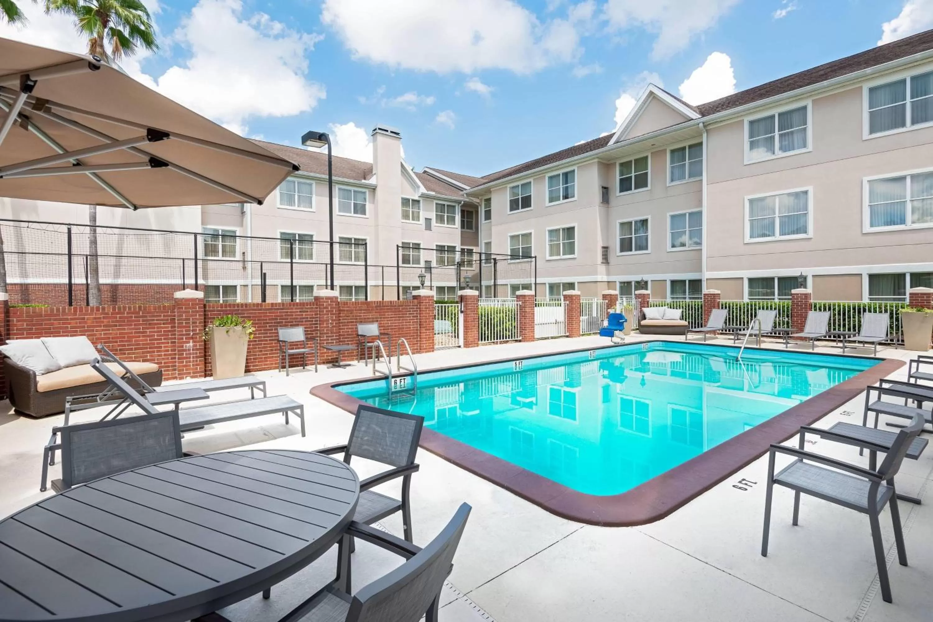 Swimming pool in Residence Inn Tampa Sabal Park/Brandon