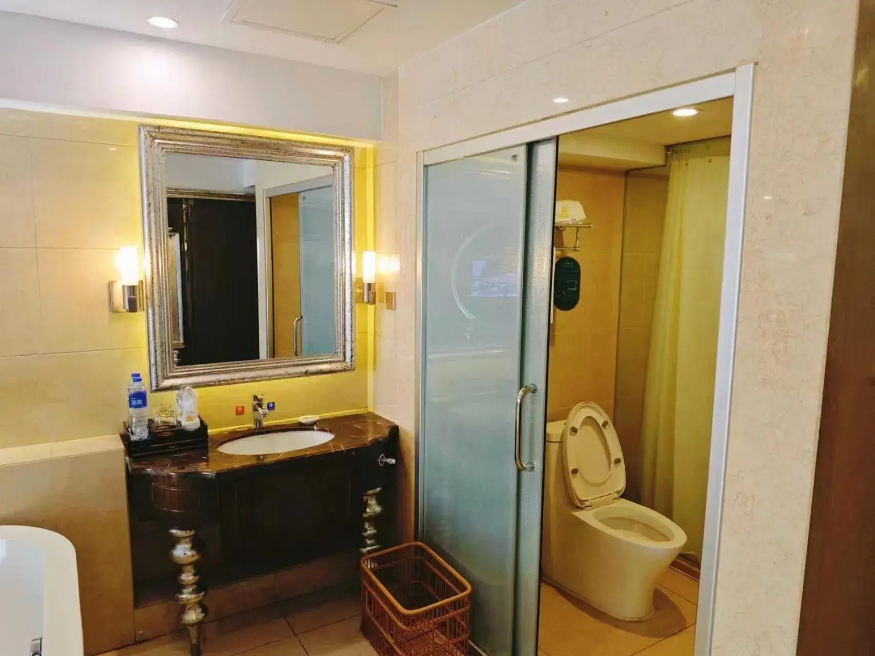 Bathroom in Clayton Hotel Guangzhou