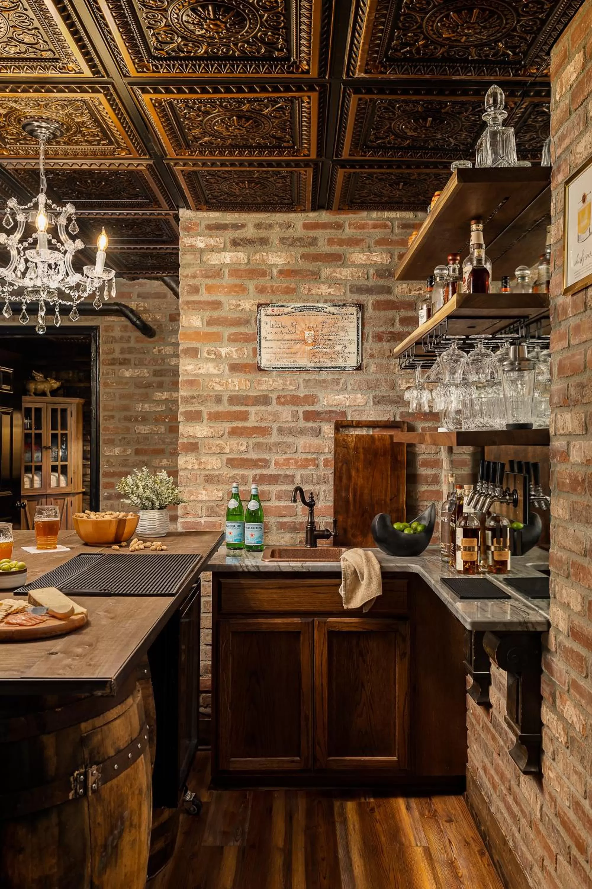 Lounge or bar in Pillow and Paddock B&B