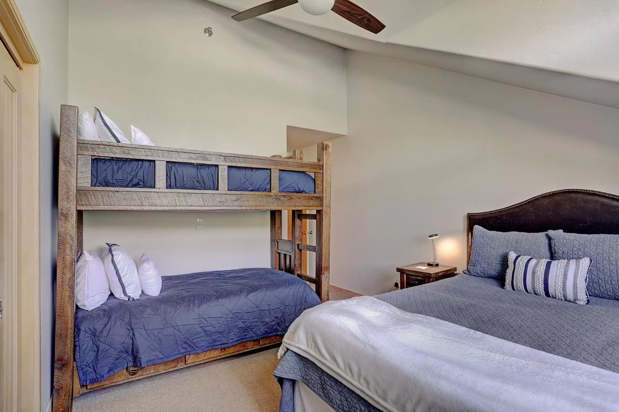 Photo of the whole room, Bed in The Pines Lodge, a RockResort