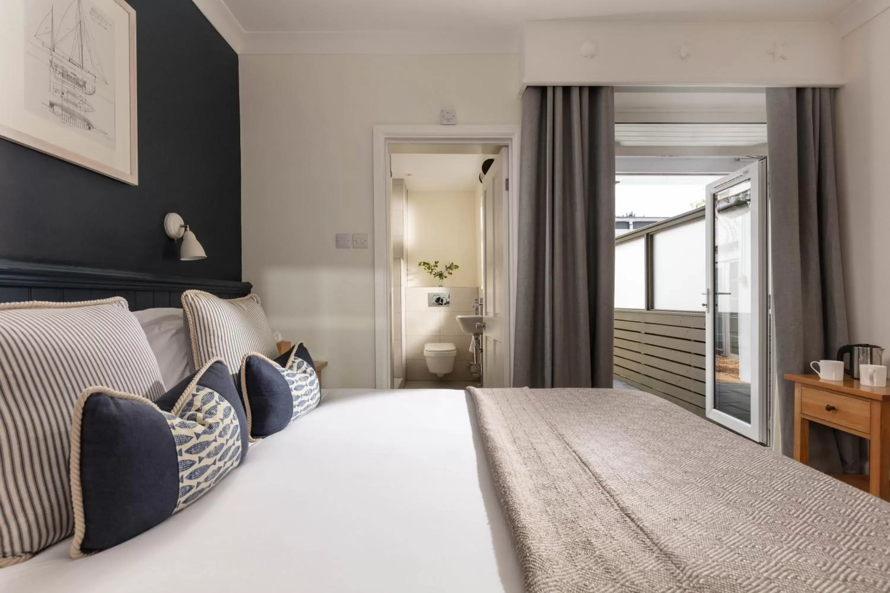 Bedroom, Bed in St Michaels Resort, Falmouth Bedroom, Bed in St Michaels Resort, Falmouth