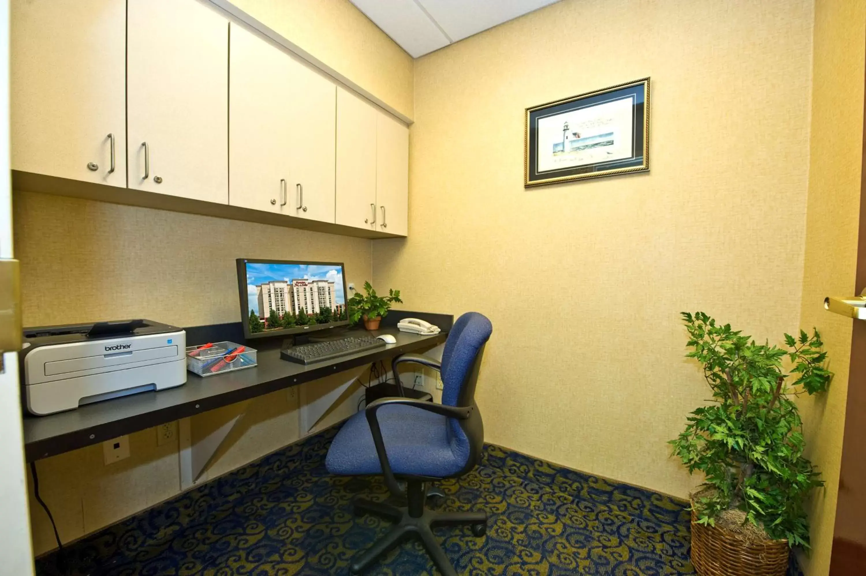 Business facilities, Business Area/Conference Room in Hampton Inn & Suites-Atlanta Airport North-I-85