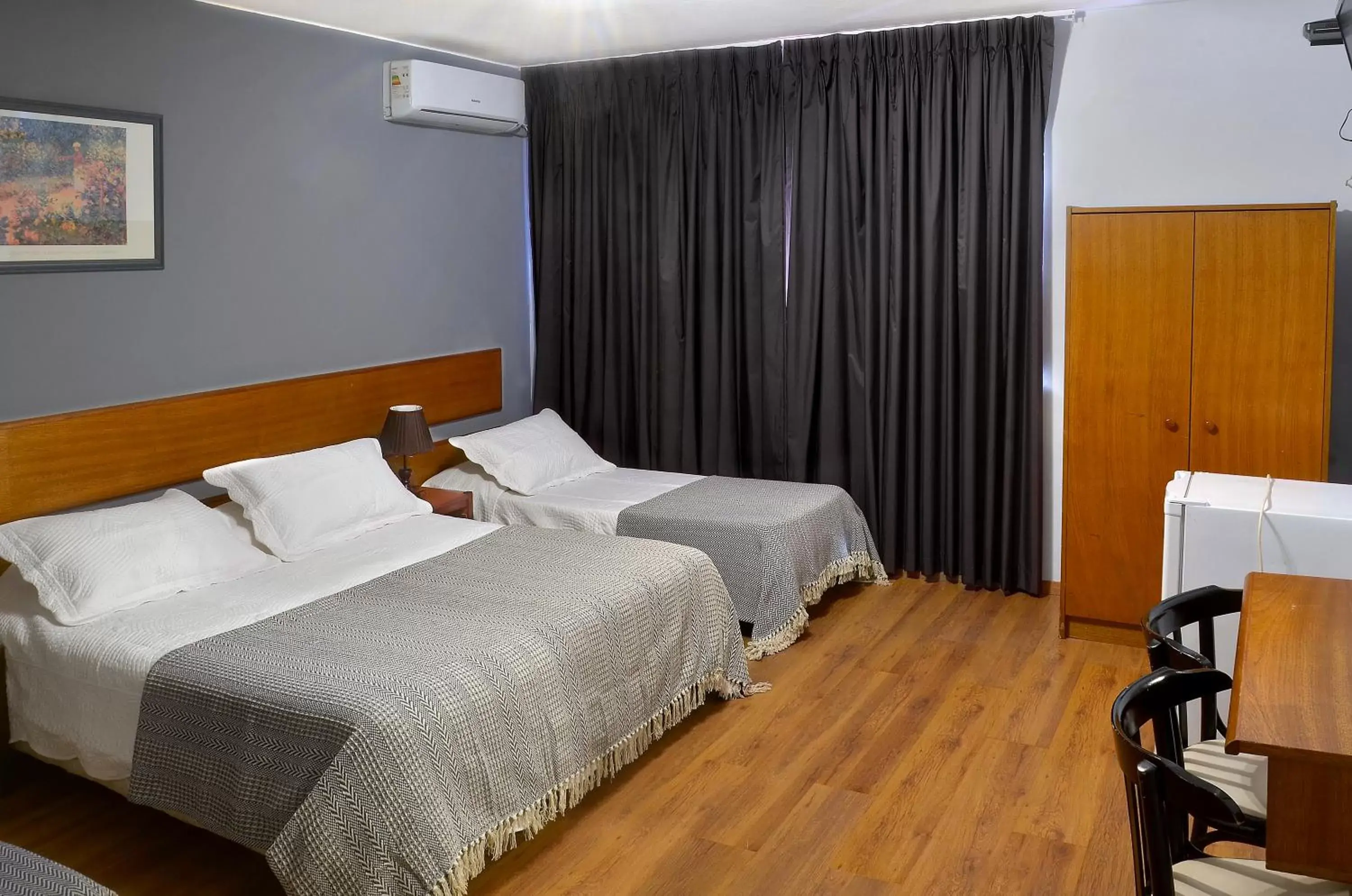 Bed in Hotel Hispano