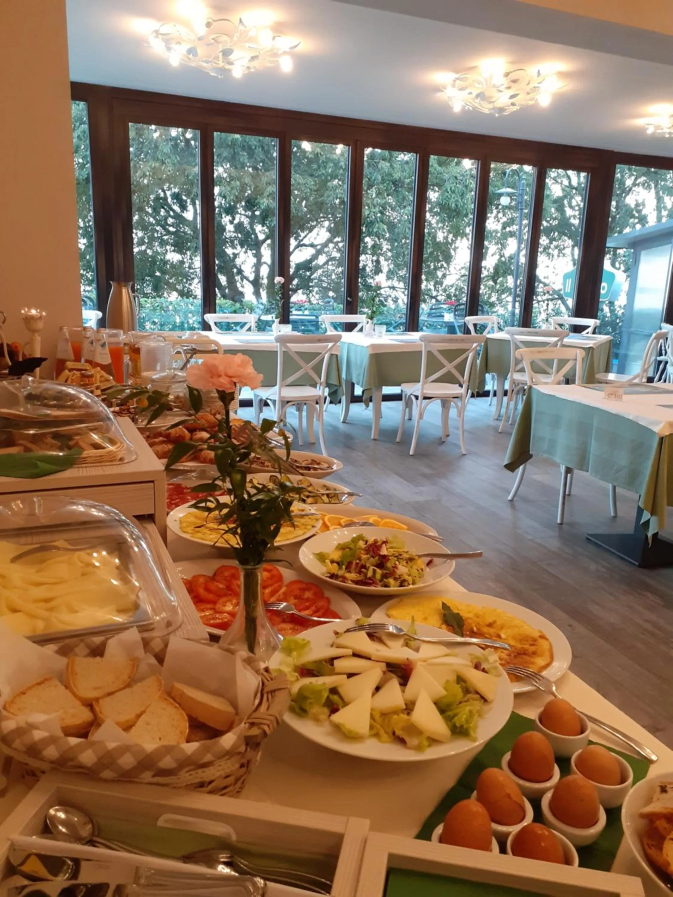 Food and drinks in Hotel Le Macine