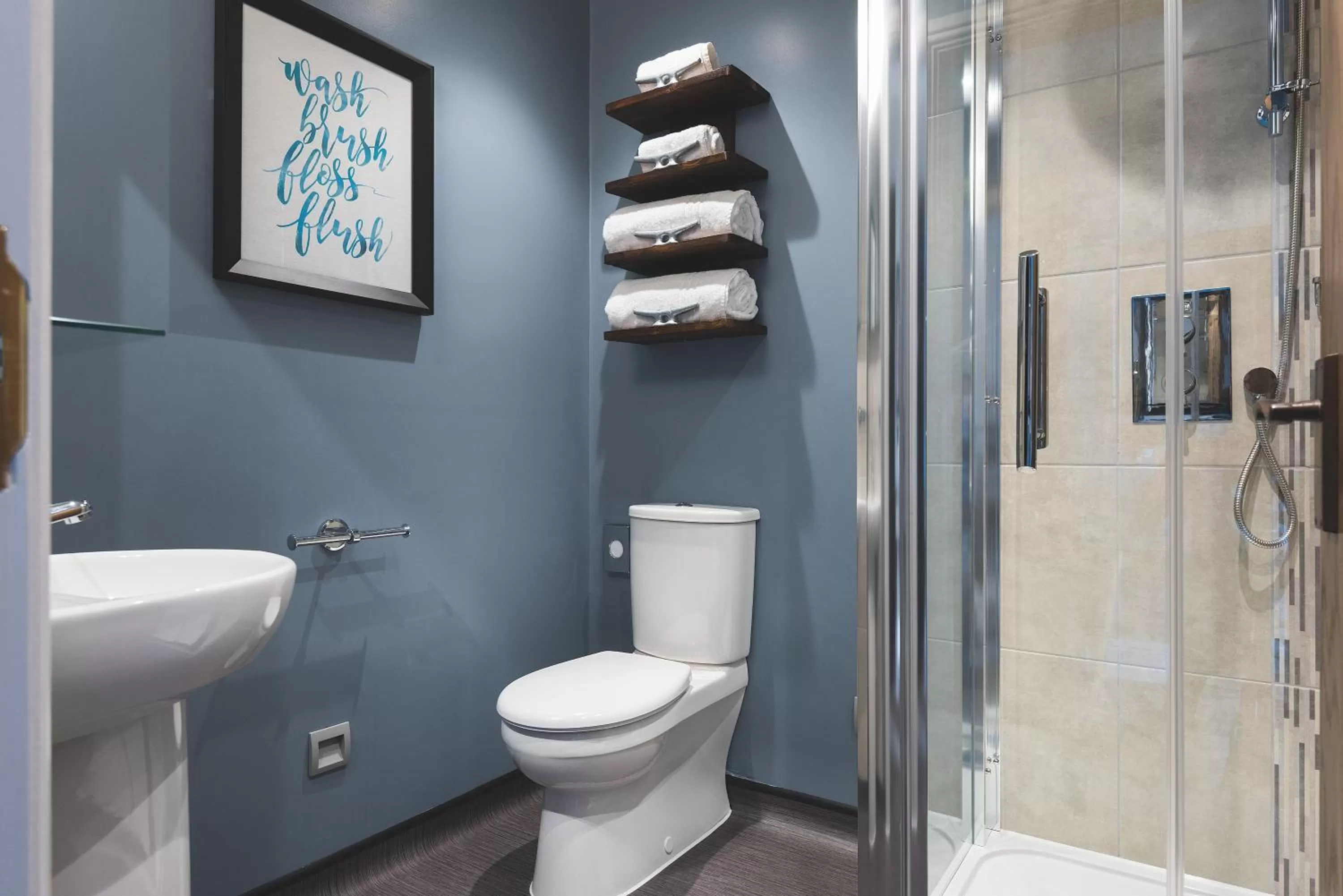 Shower in Chainlocker