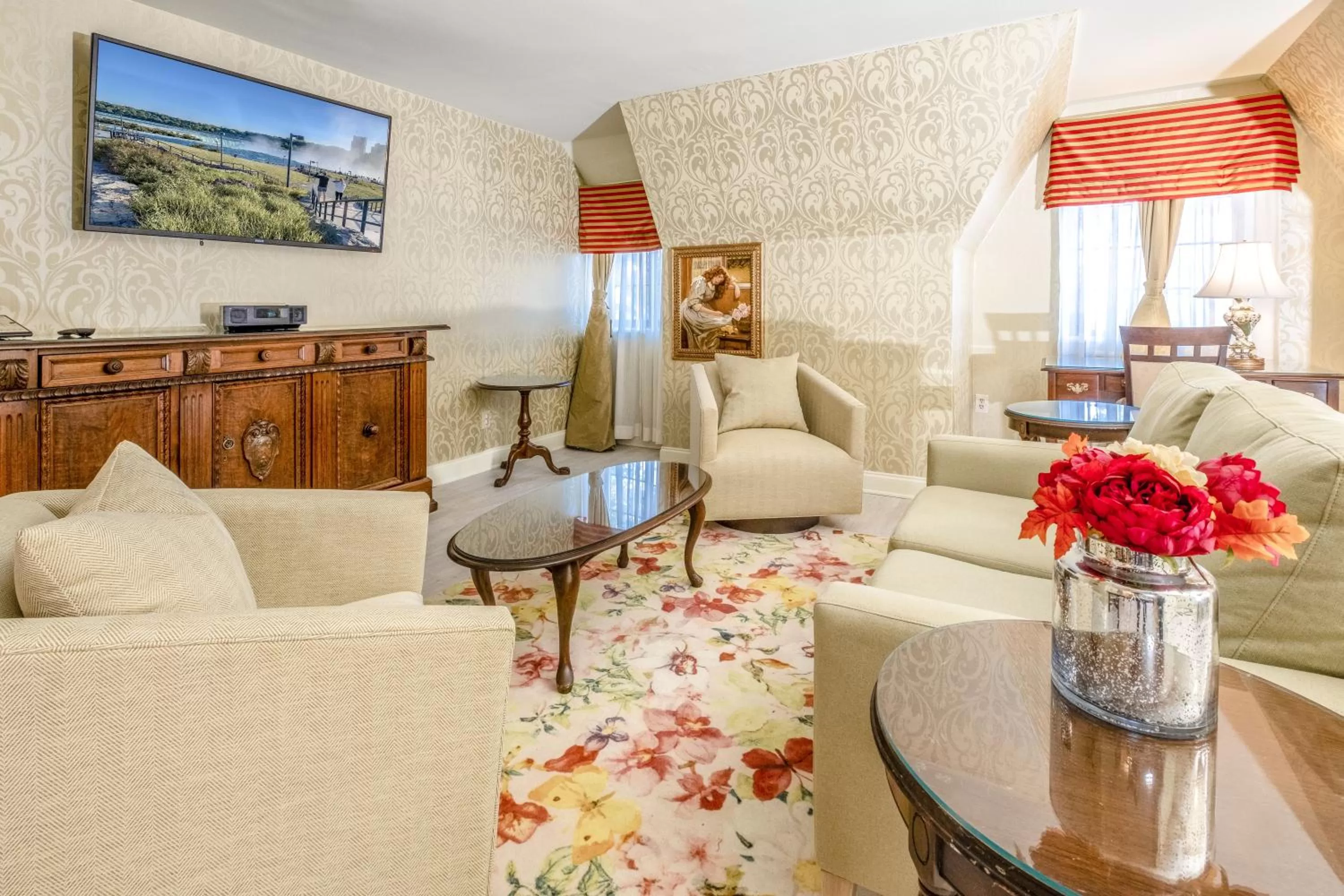 Living room in Red Coach Inn