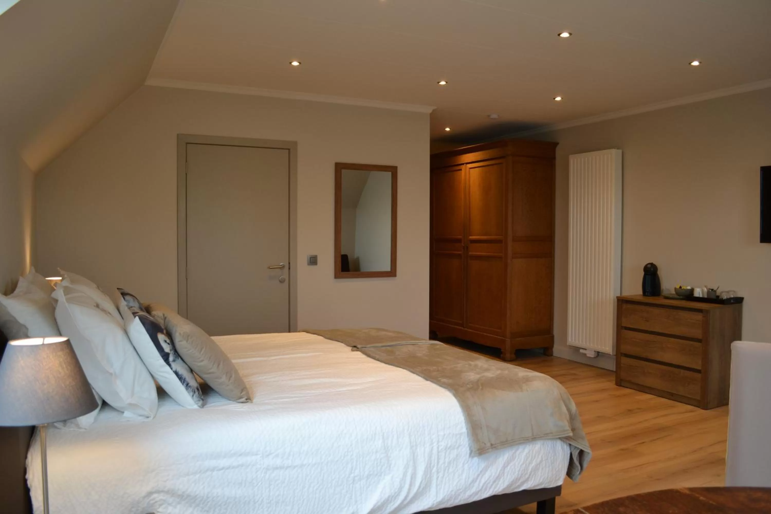 Photo of the whole room, Bed in B&B Allegambe's Goed