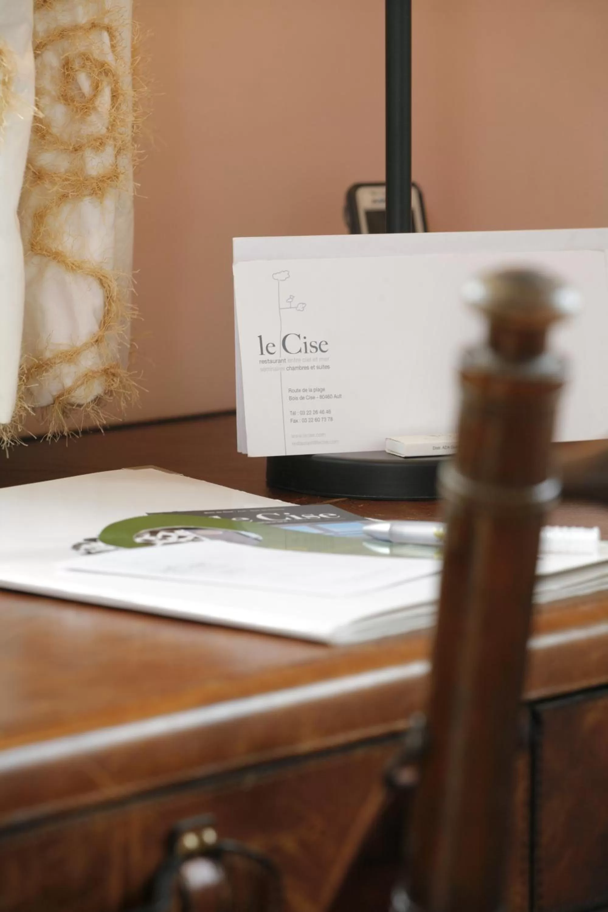 Seating area in The Originals Hôtel Le Cise Restaurant Chambres et Suites