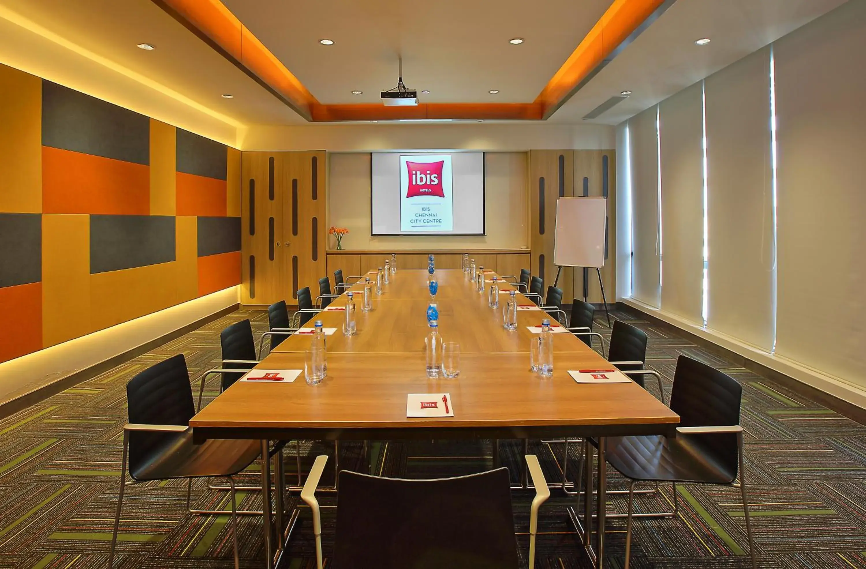 Meeting/conference room in ibis Chennai City Centre- An AccorHotels Brand