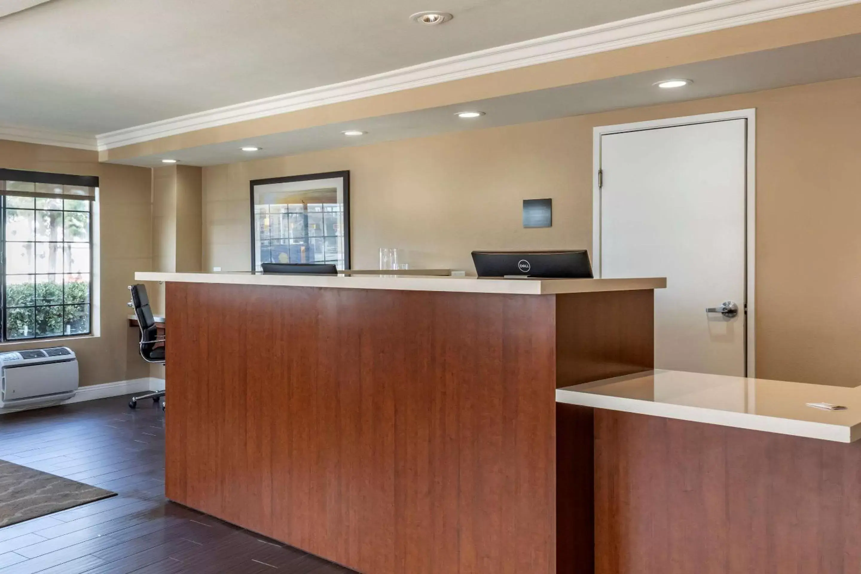Lobby or reception, Lobby/Reception in Comfort Inn & Suites Ventura Beach