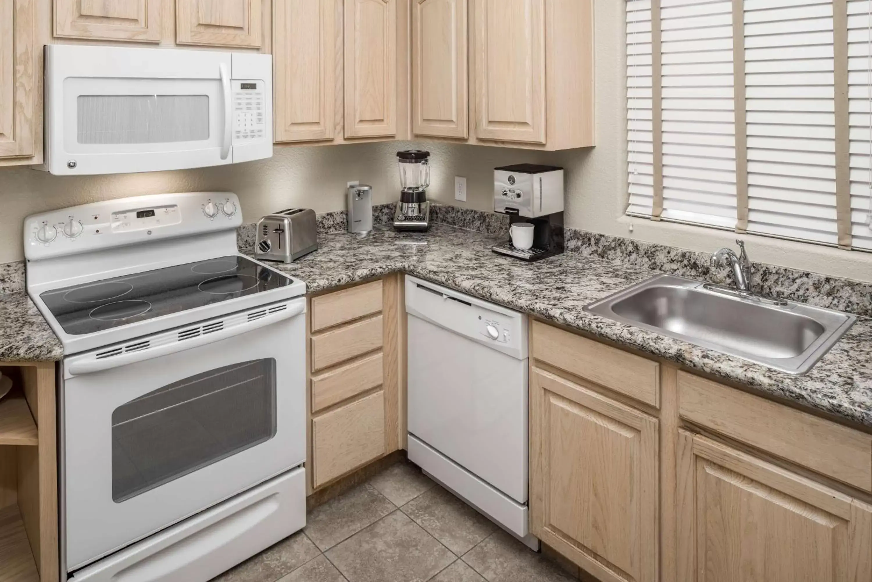 Kitchen or kitchenette, Kitchen/Kitchenette in Hilton Vacation Club Scottsdale Villa Mirage