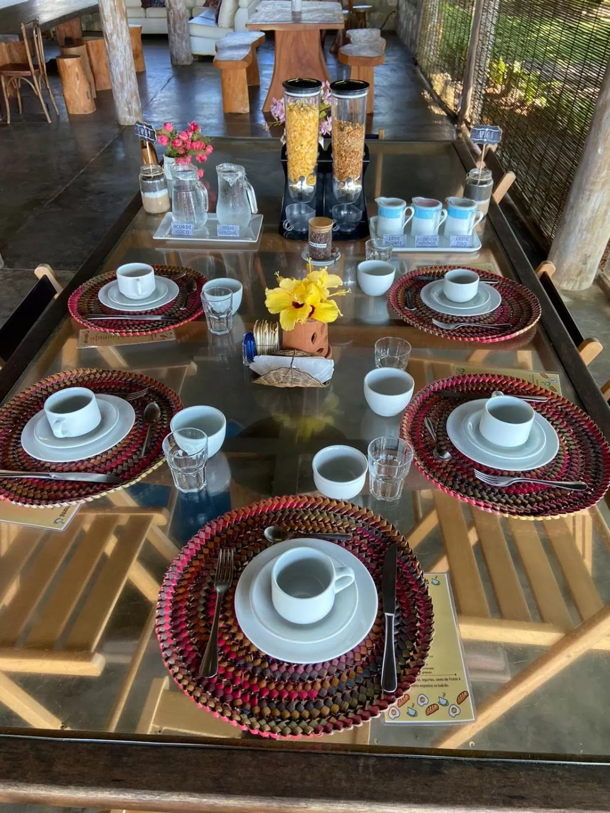 Restaurant/places to eat in Pousada Bahia Boa