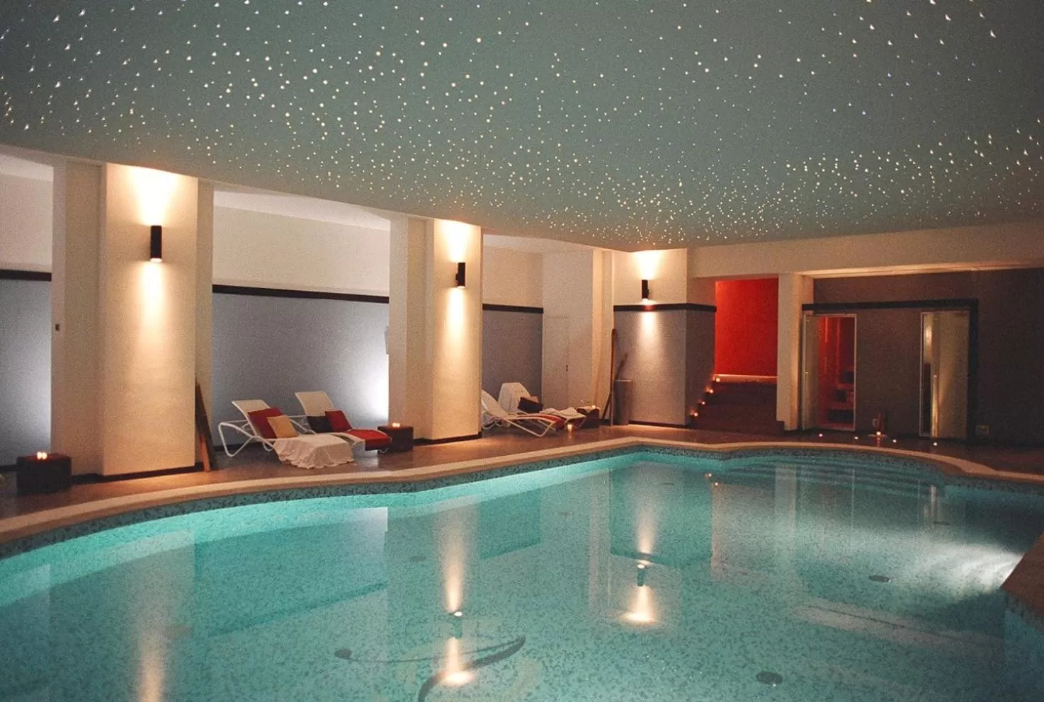 Swimming pool in Grand Visconti Palace