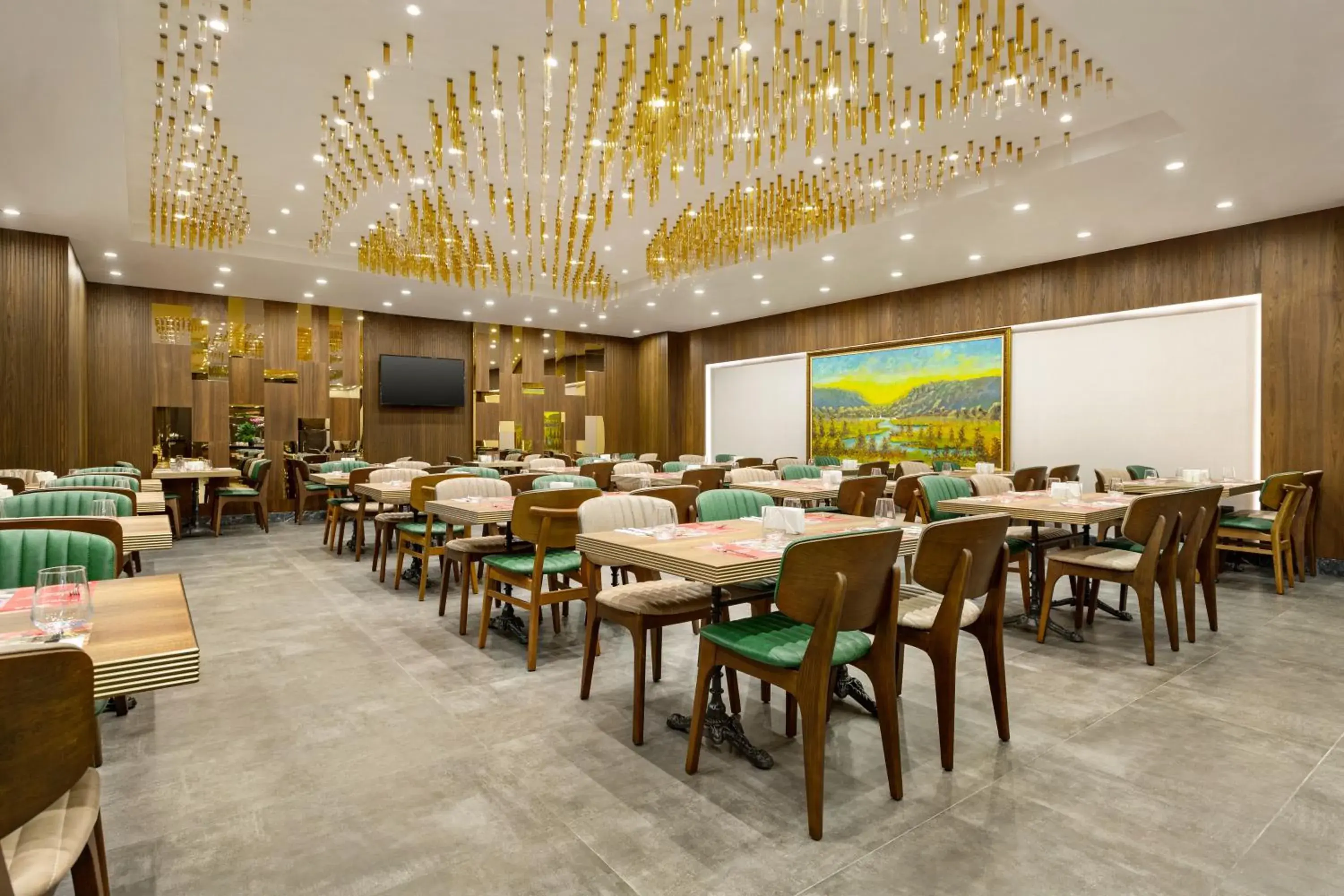 Meeting/conference room, Restaurant/Places to Eat in Ramada by Wyndham Istanbul Umraniye