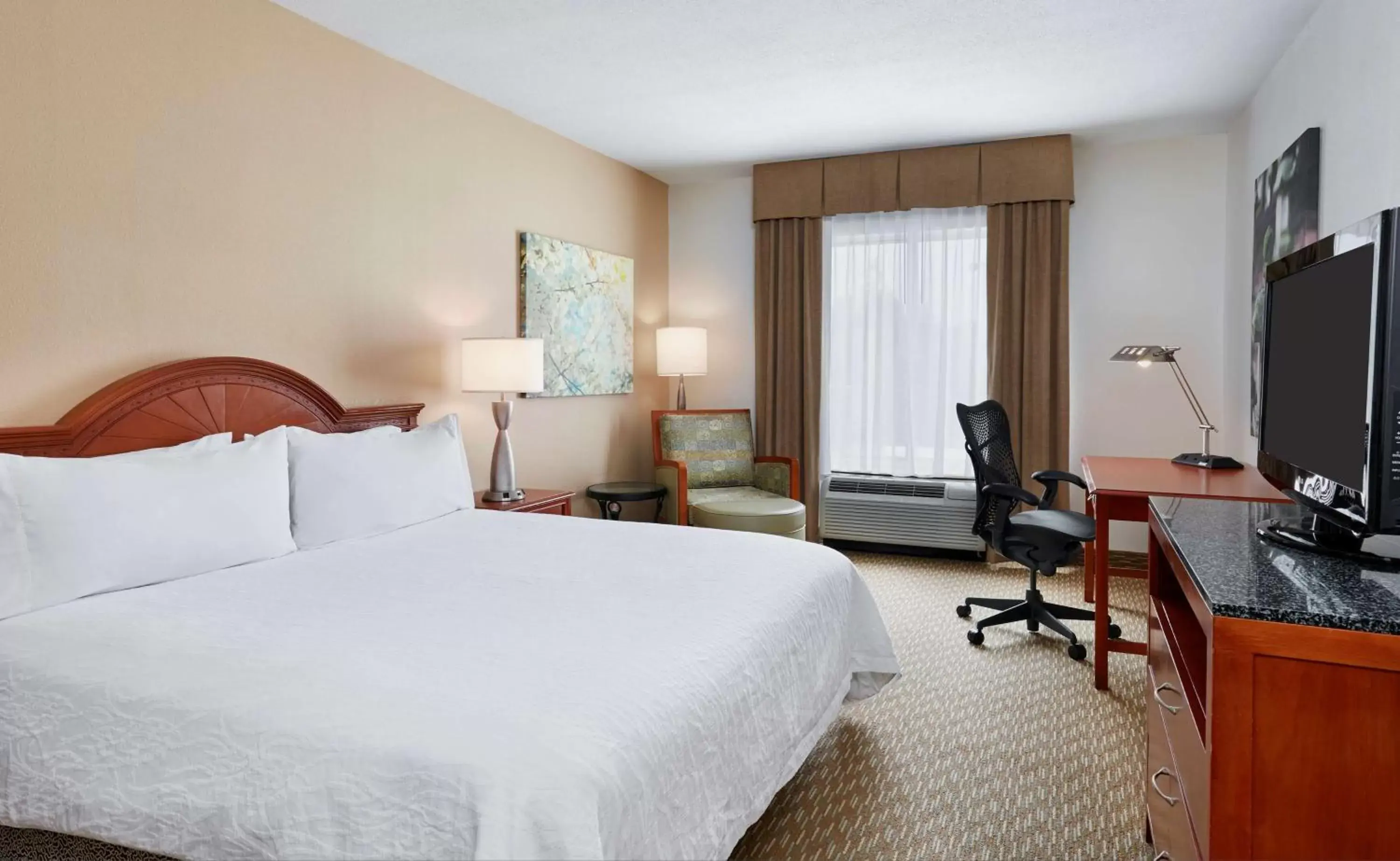 Bedroom, Bed in Hilton Garden Inn Charlotte Pineville