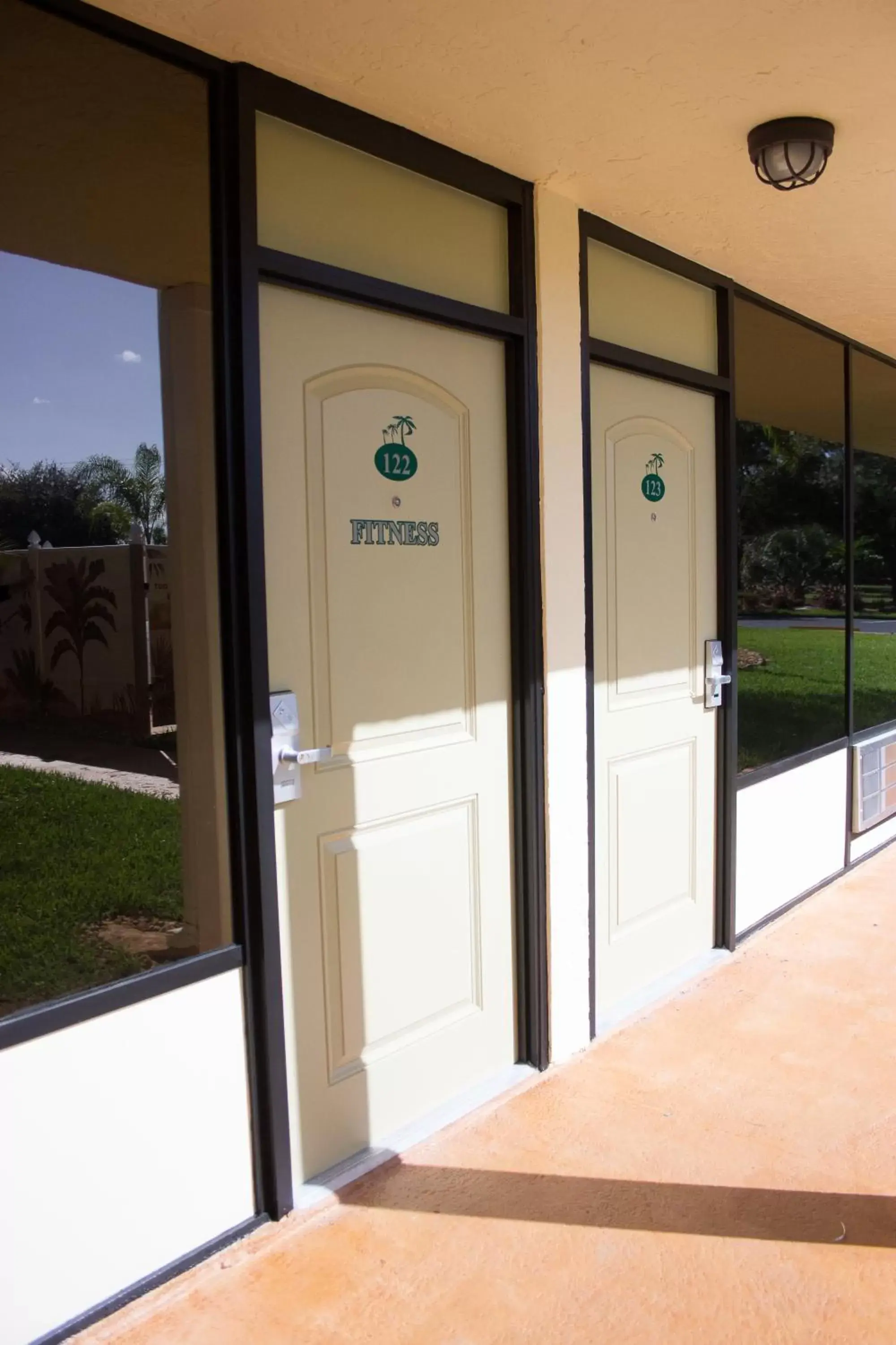 Fitness centre/facilities in At Home Inn - Fort Pierce