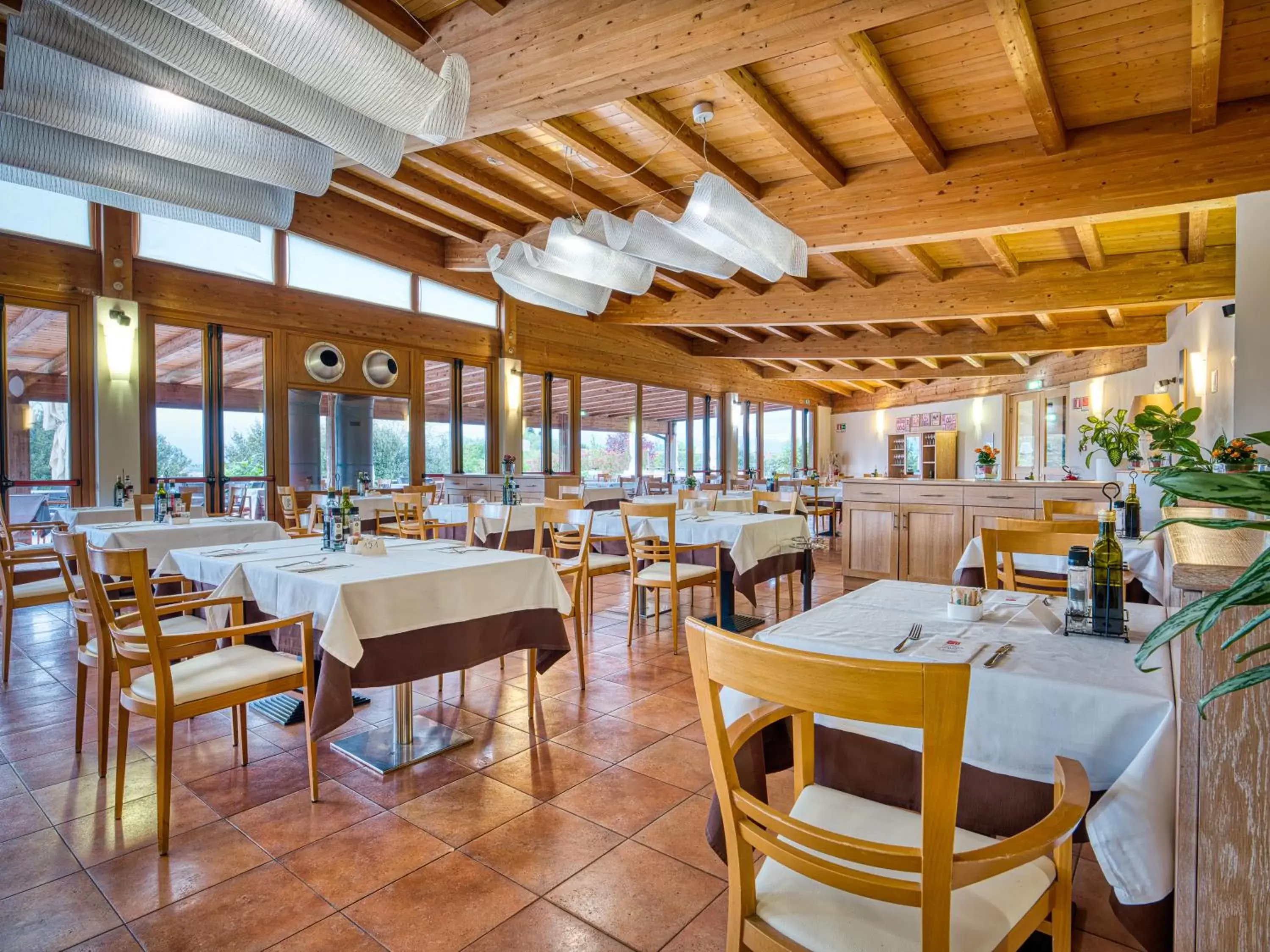 Restaurant/Places to Eat in Active Hotel Paradiso & Golf