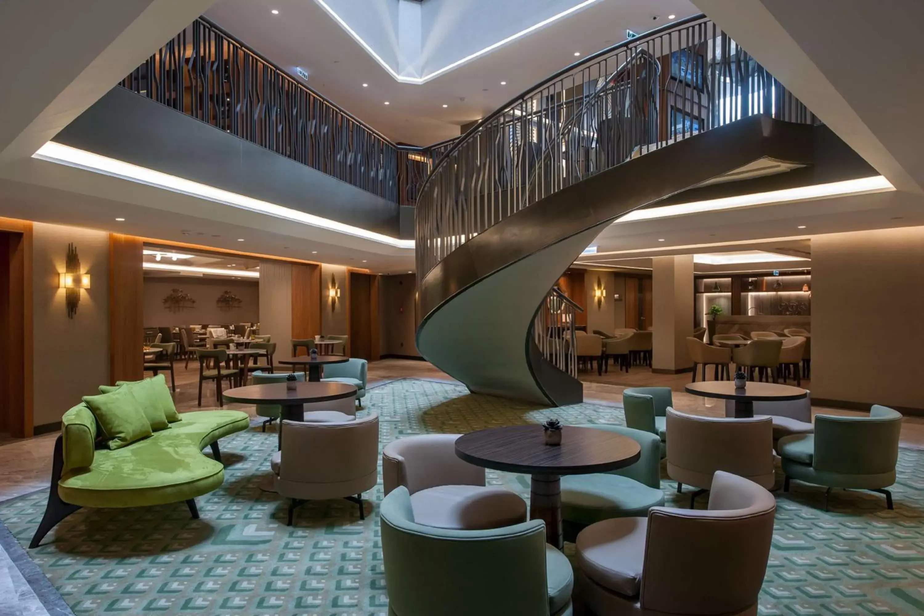 Restaurant/places to eat, Lounge/Bar in DoubleTree by Hilton Istanbul - Sirkeci