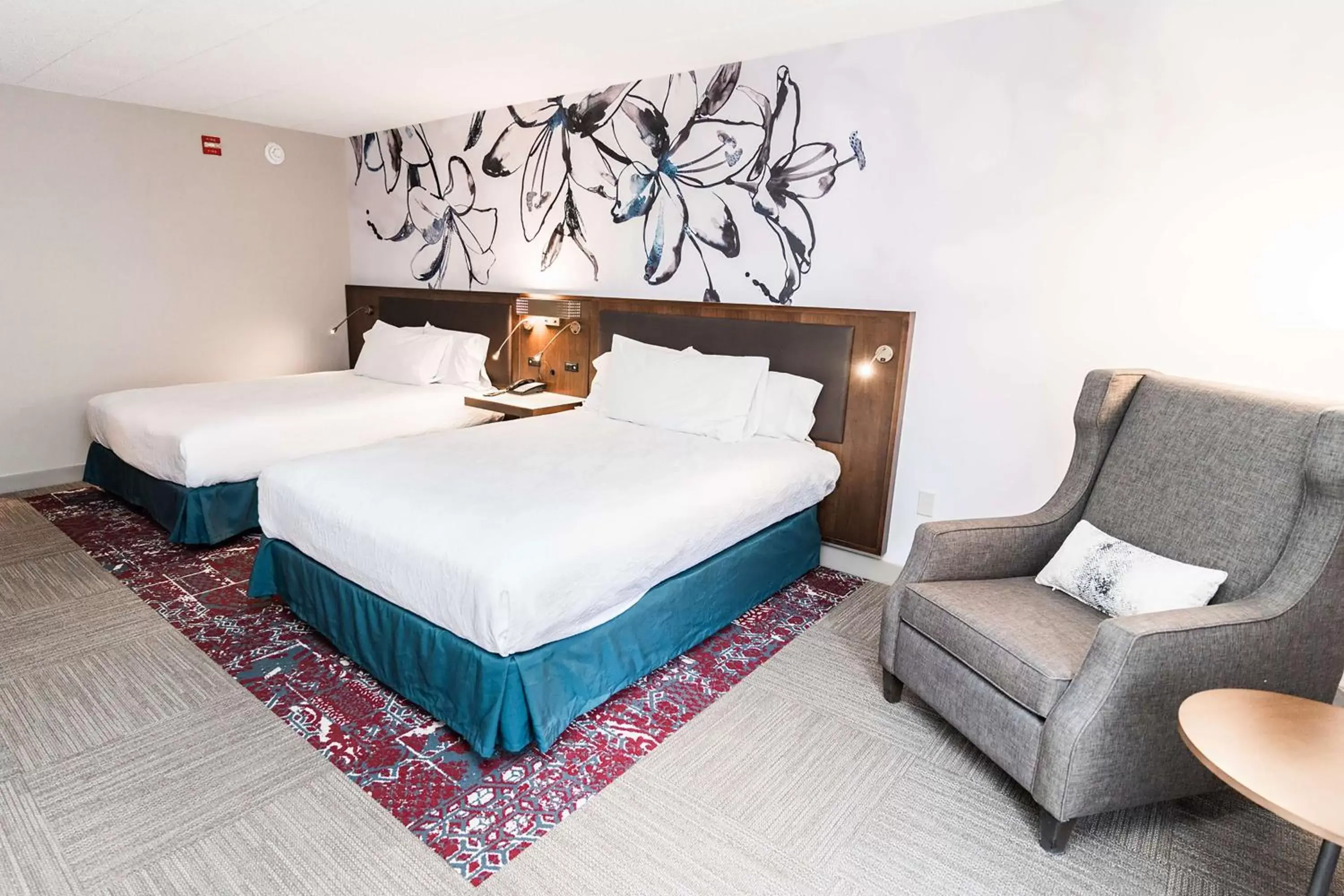 Bed in Hilton Garden Inn Fairfax Bed in Hilton Garden Inn Fairfax