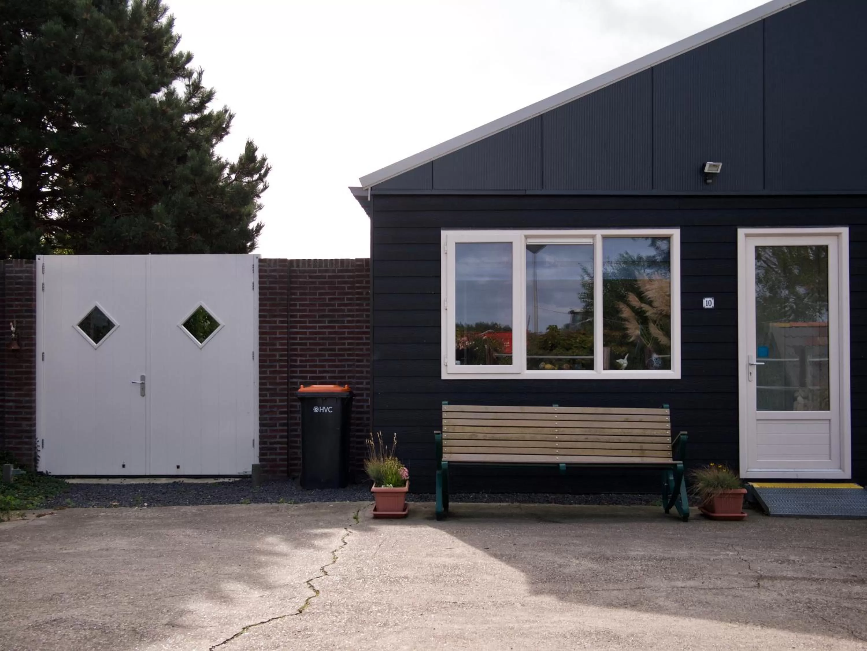 Property building in B&B “Te Warskip bij BlokVis”