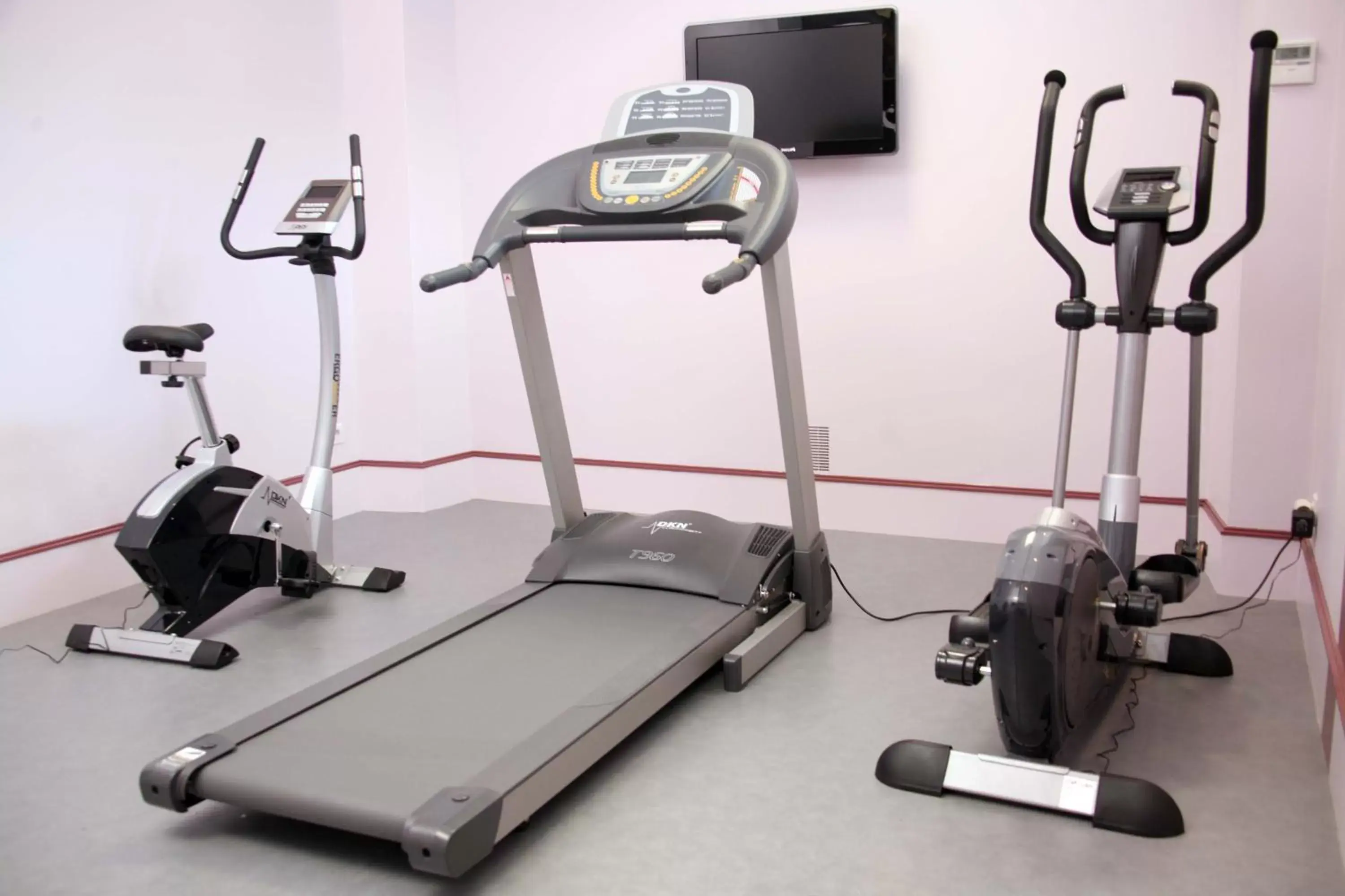 Fitness centre/facilities in Best Western Plus Richelieu Fitness centre/facilities in Best Western Plus Richelieu