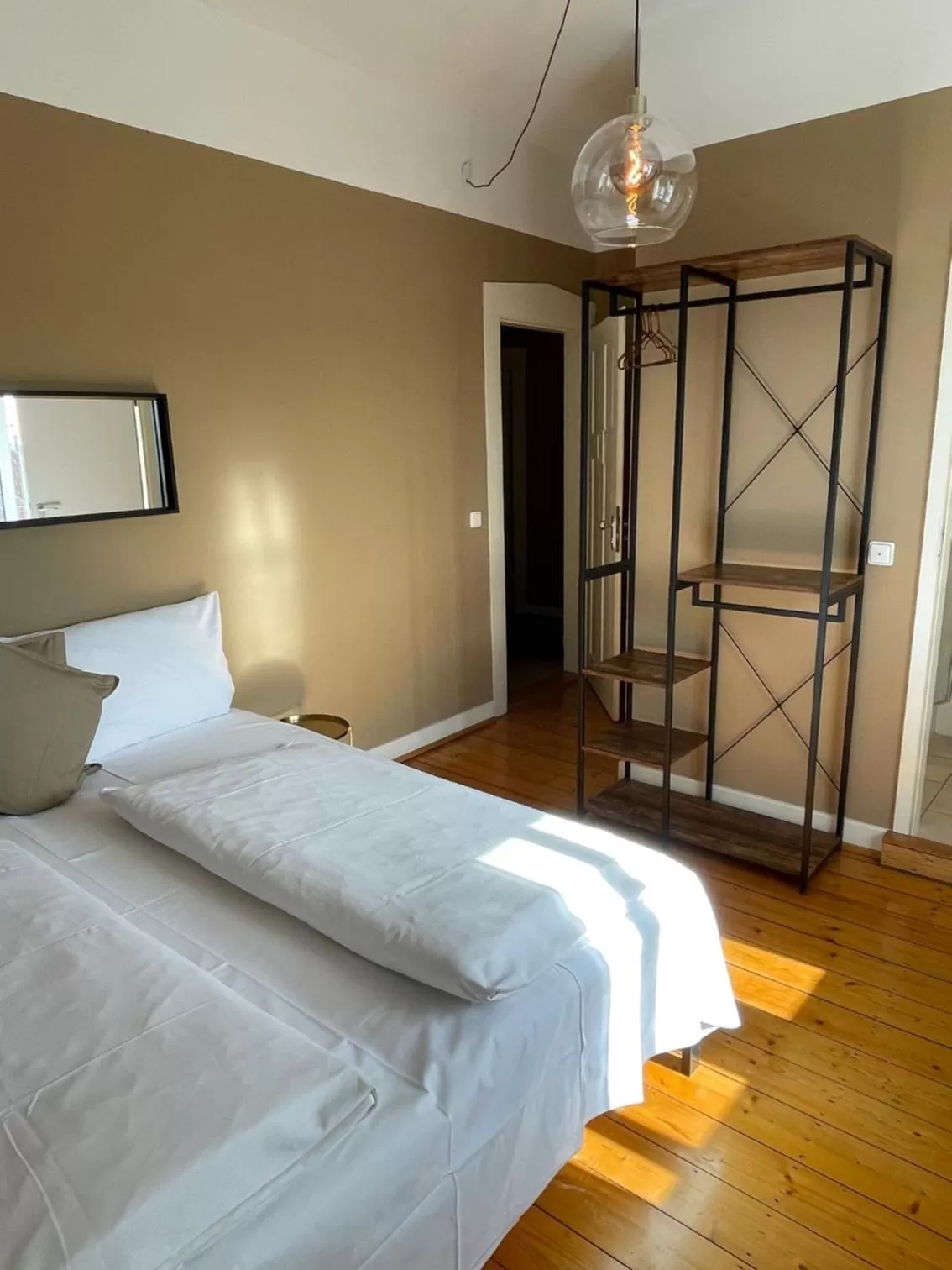 Bed in AUERSTEIN-Hotels auerstein & auerstein-mono