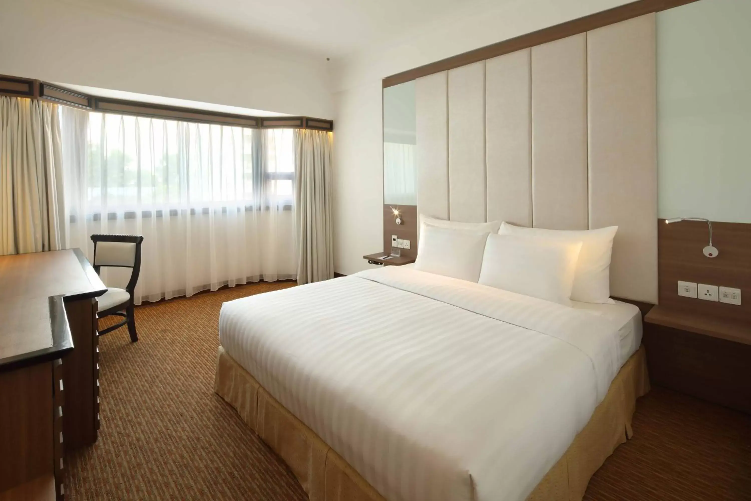 Photo of the whole room, Bed in Sunway Hotel Hanoi