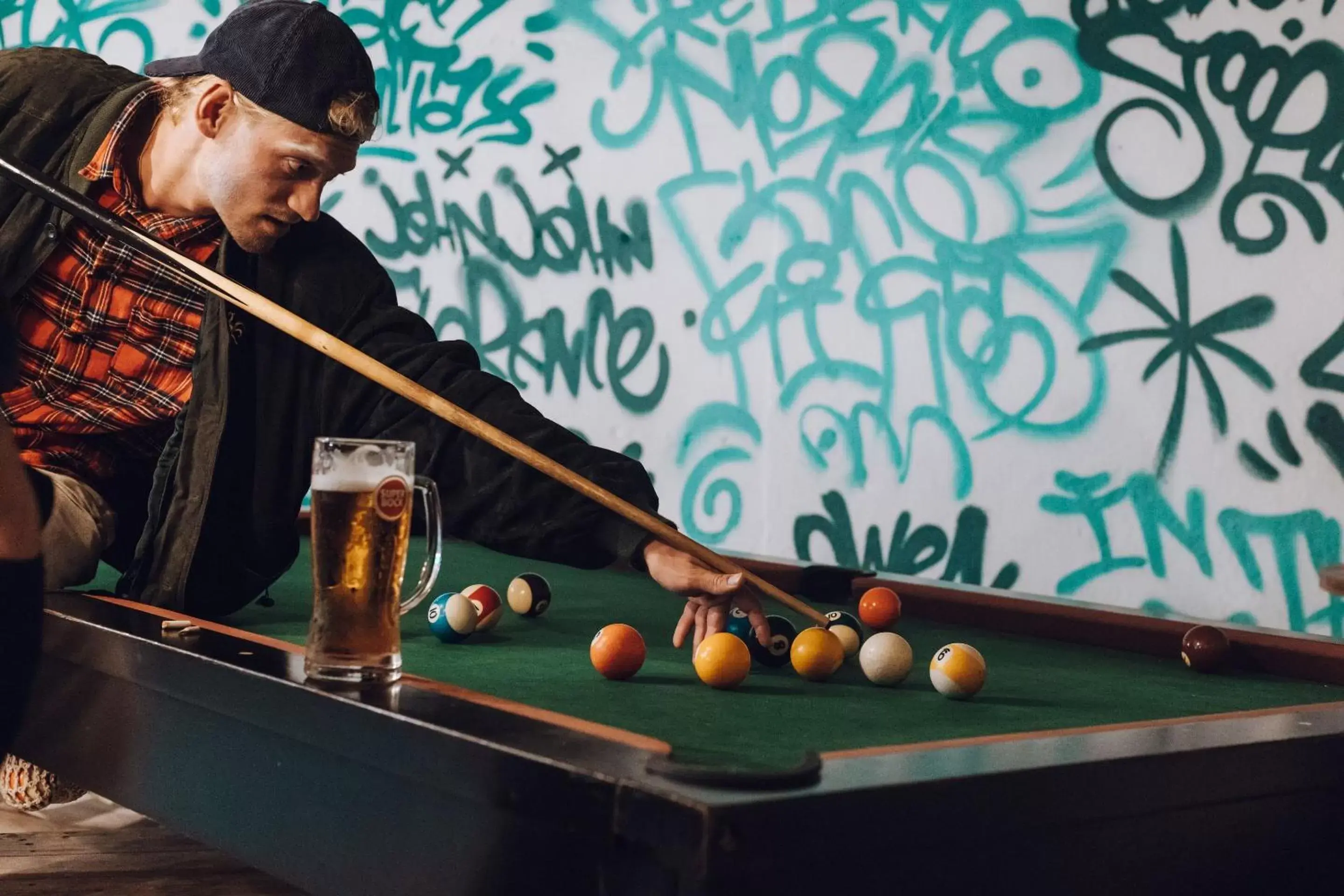 Activities, Billiards in Selina Peniche