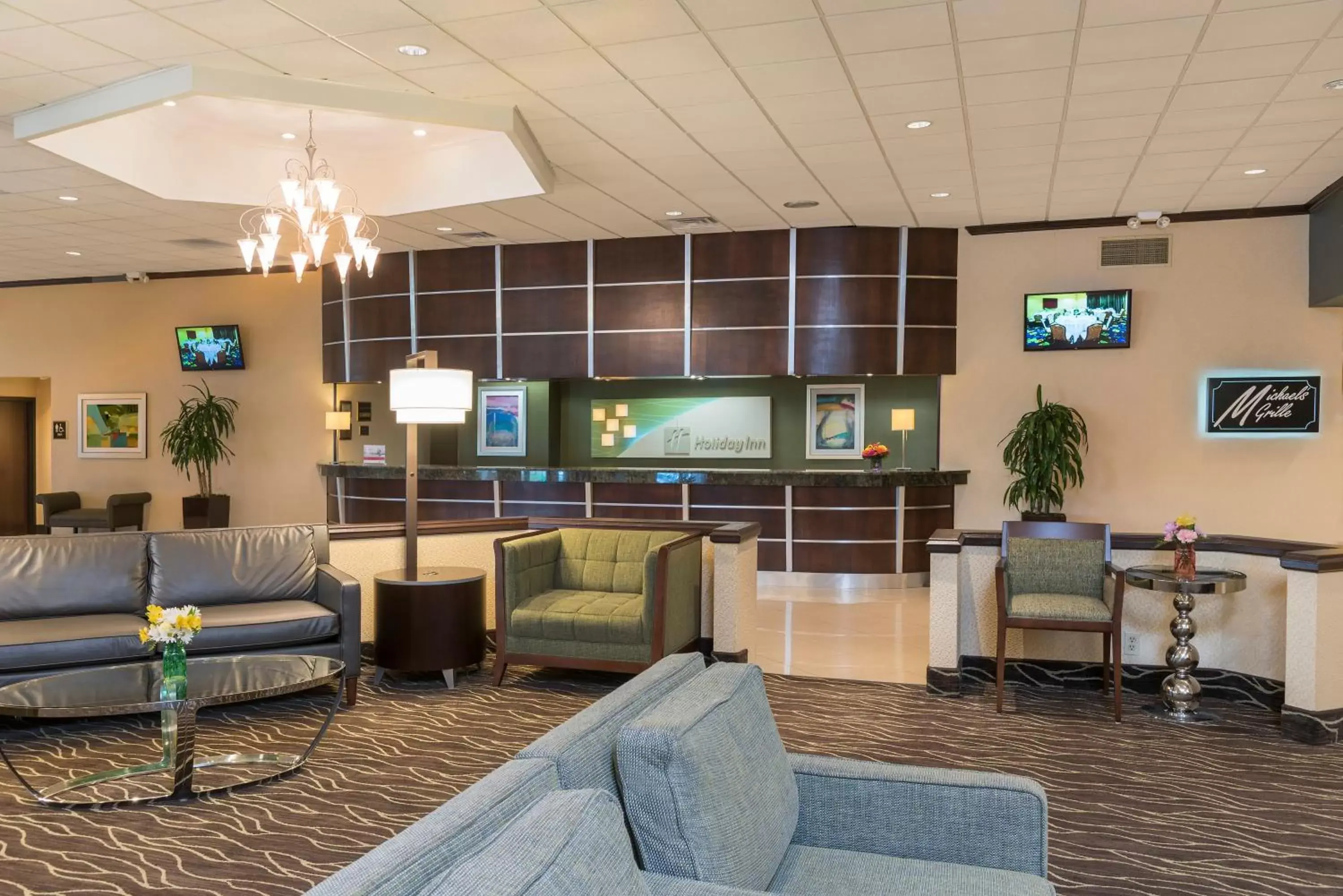 Lobby or reception, Lobby/Reception in Holiday Inn Cleveland - South Independence, an IHG Hotel