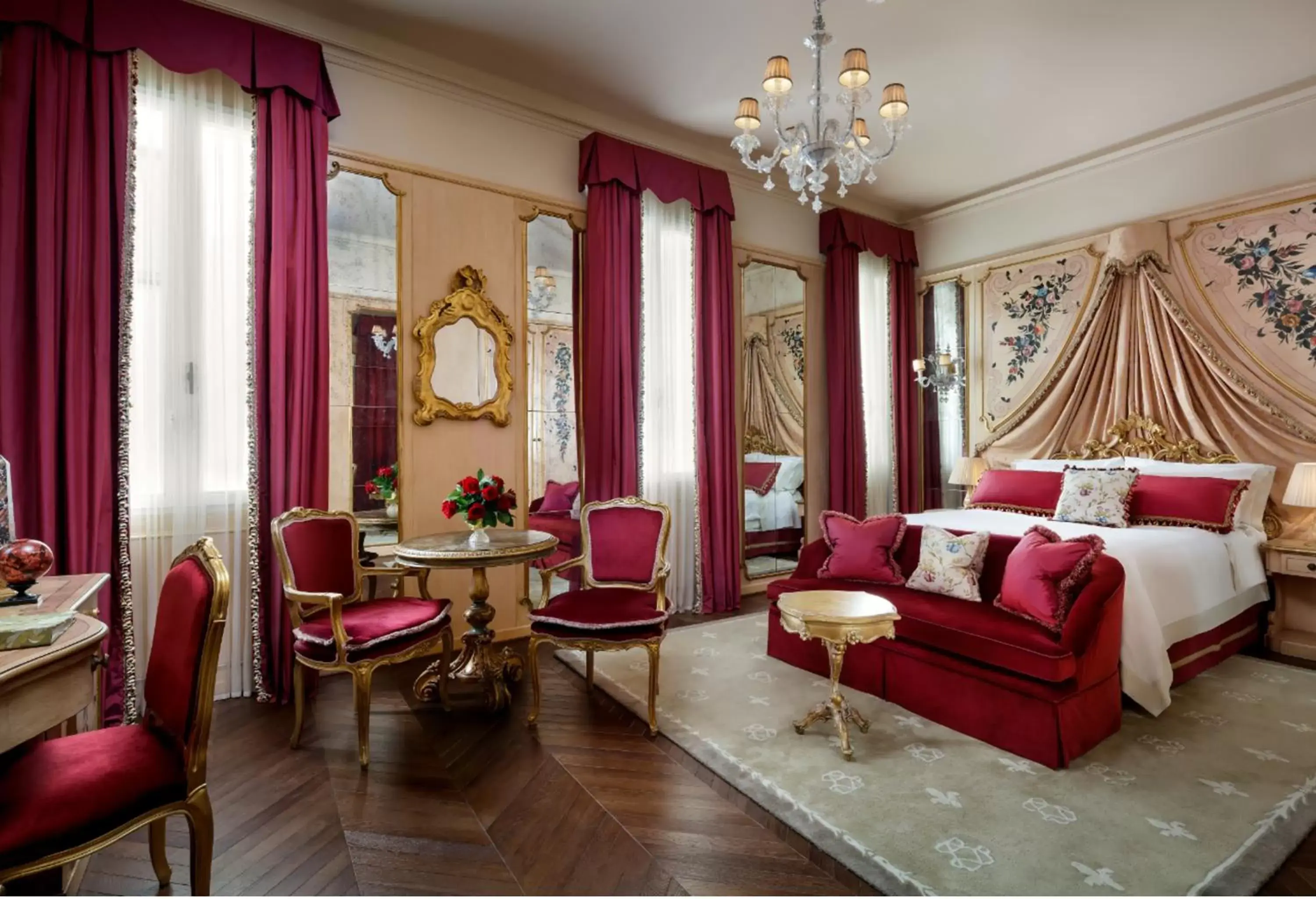 Bedroom, Seating Area in The Gritti Palace, a Luxury Collection Hotel, Venice