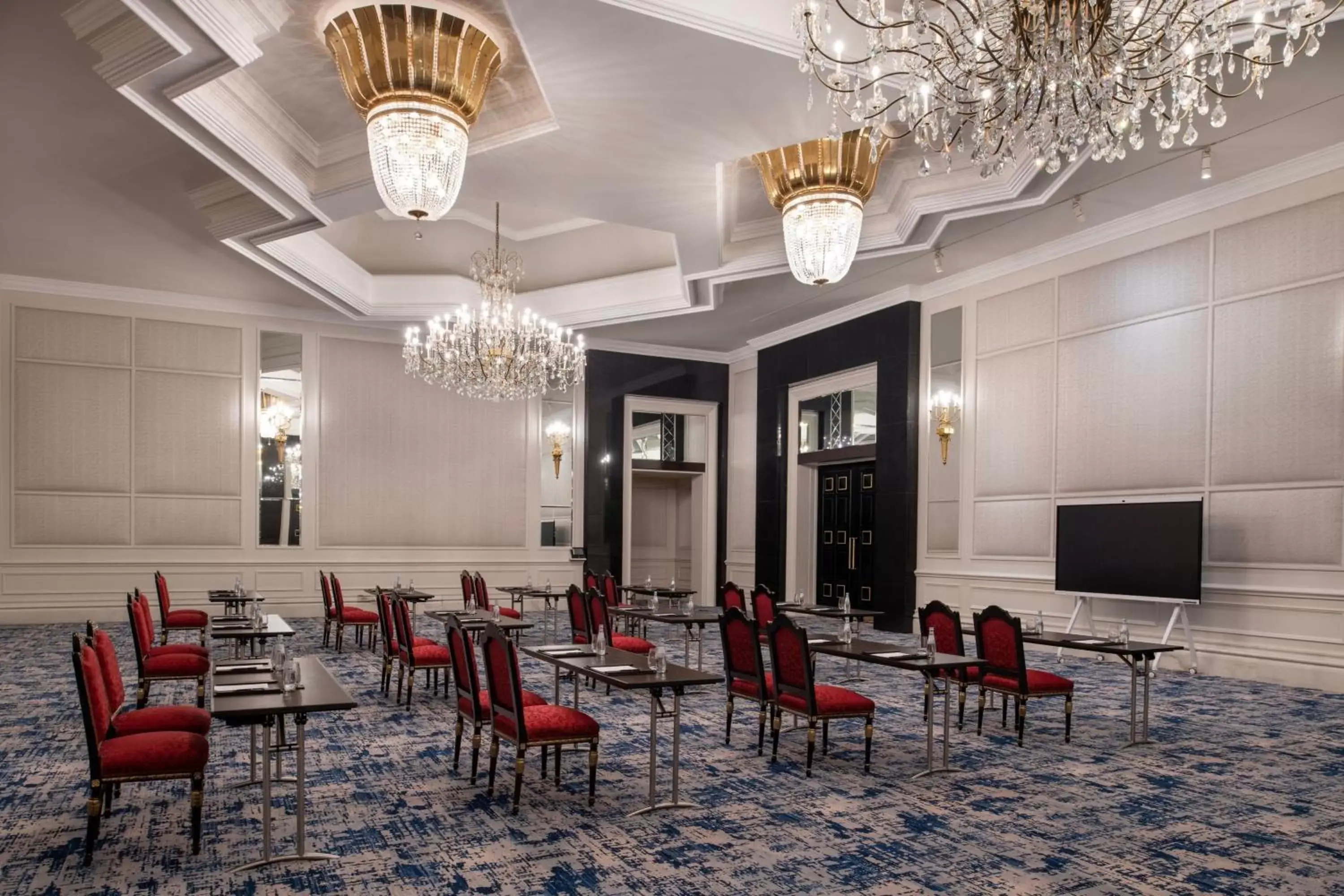 Meeting/conference room, Restaurant/Places to Eat in The Ritz-Carlton, Doha