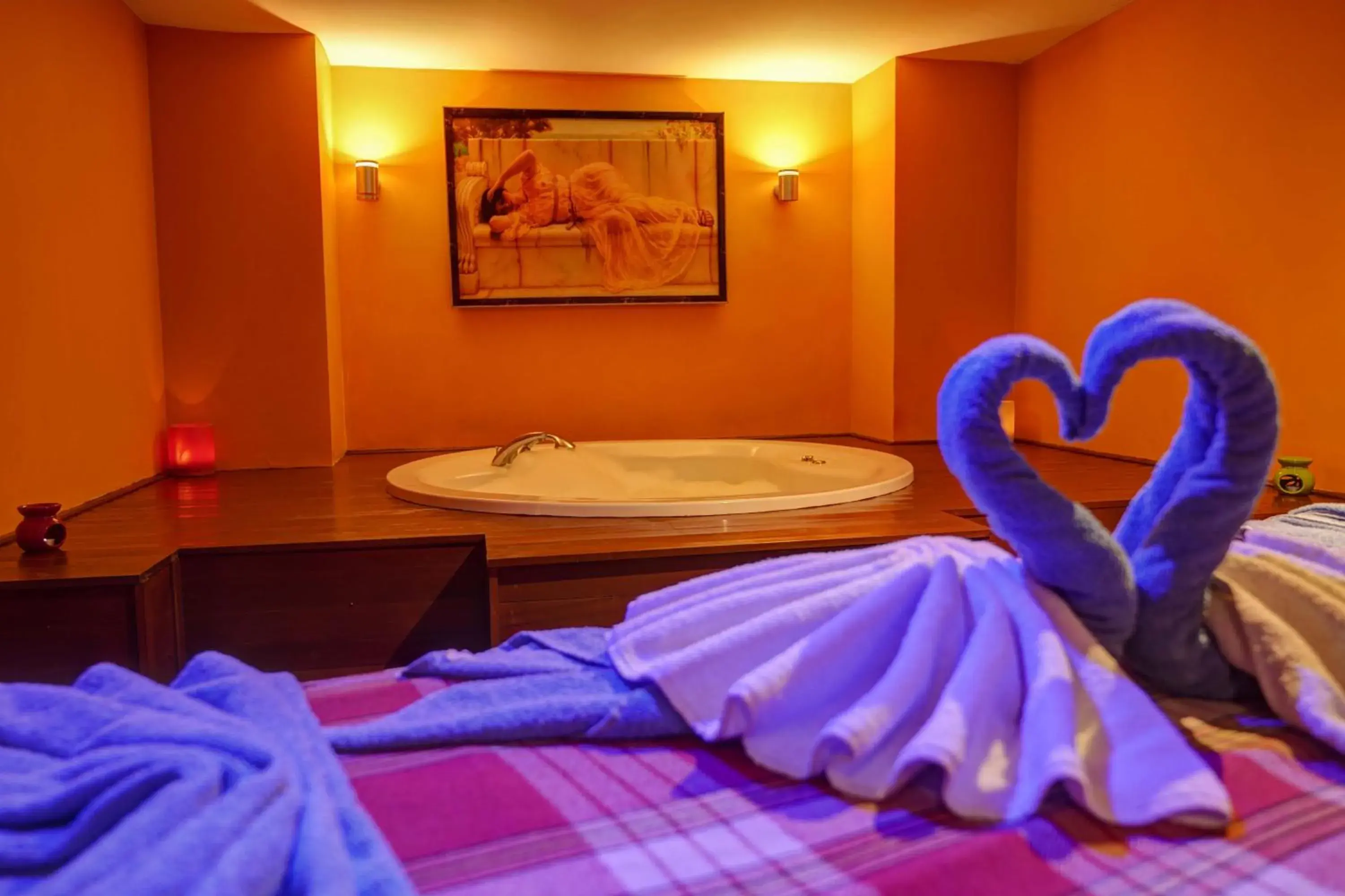 Public Bath, Bed in Tac Premier Hotel & Spa