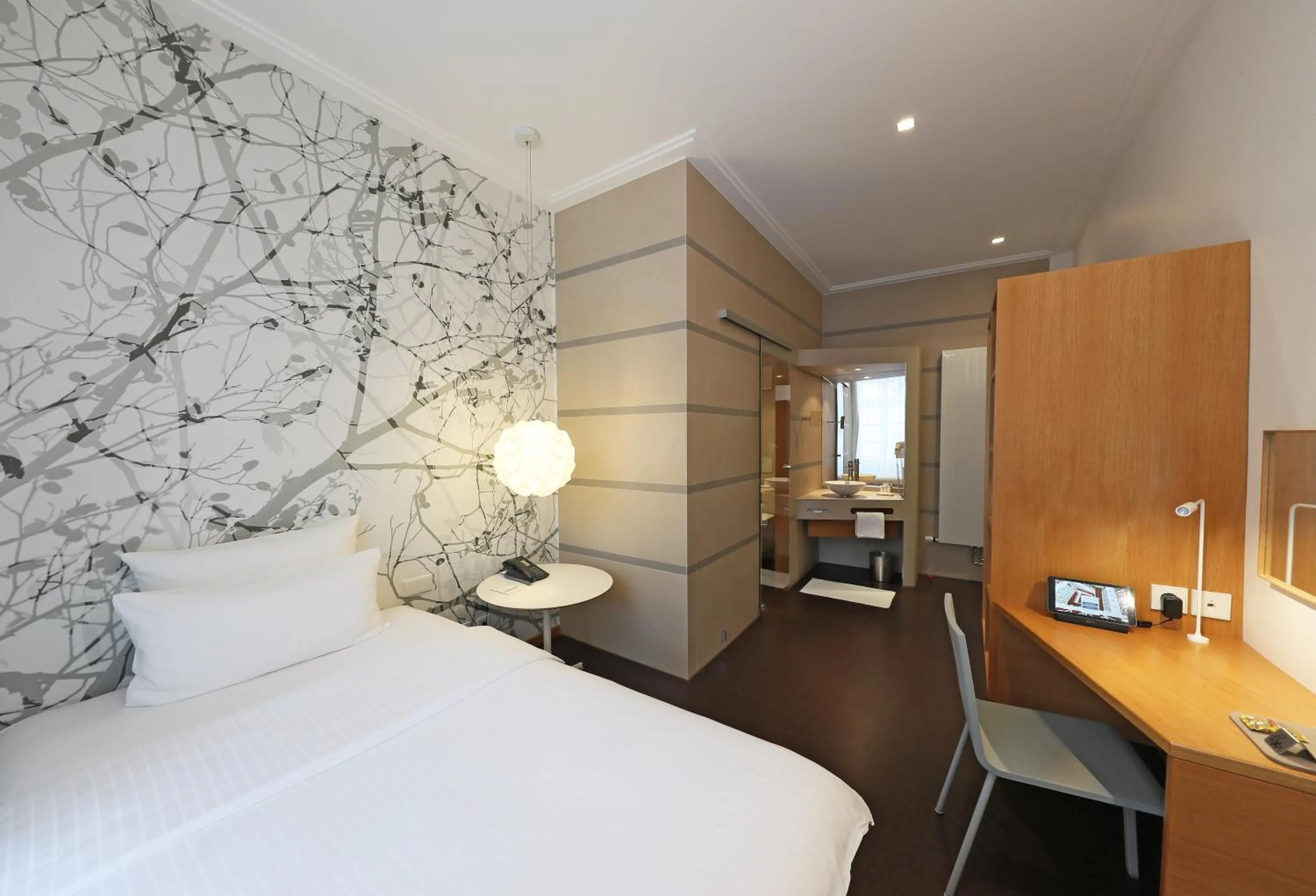 Photo of the whole room, Bed in MOMA1890 Boutique Hotel