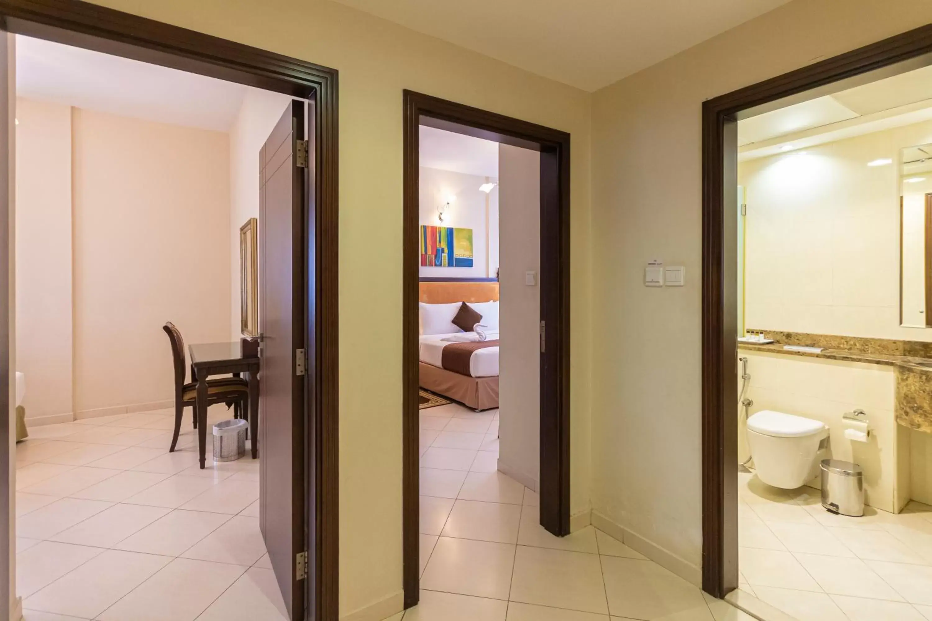 Bedroom, Bathroom in Auris Boutique Hotel Apartments - AlBarsha