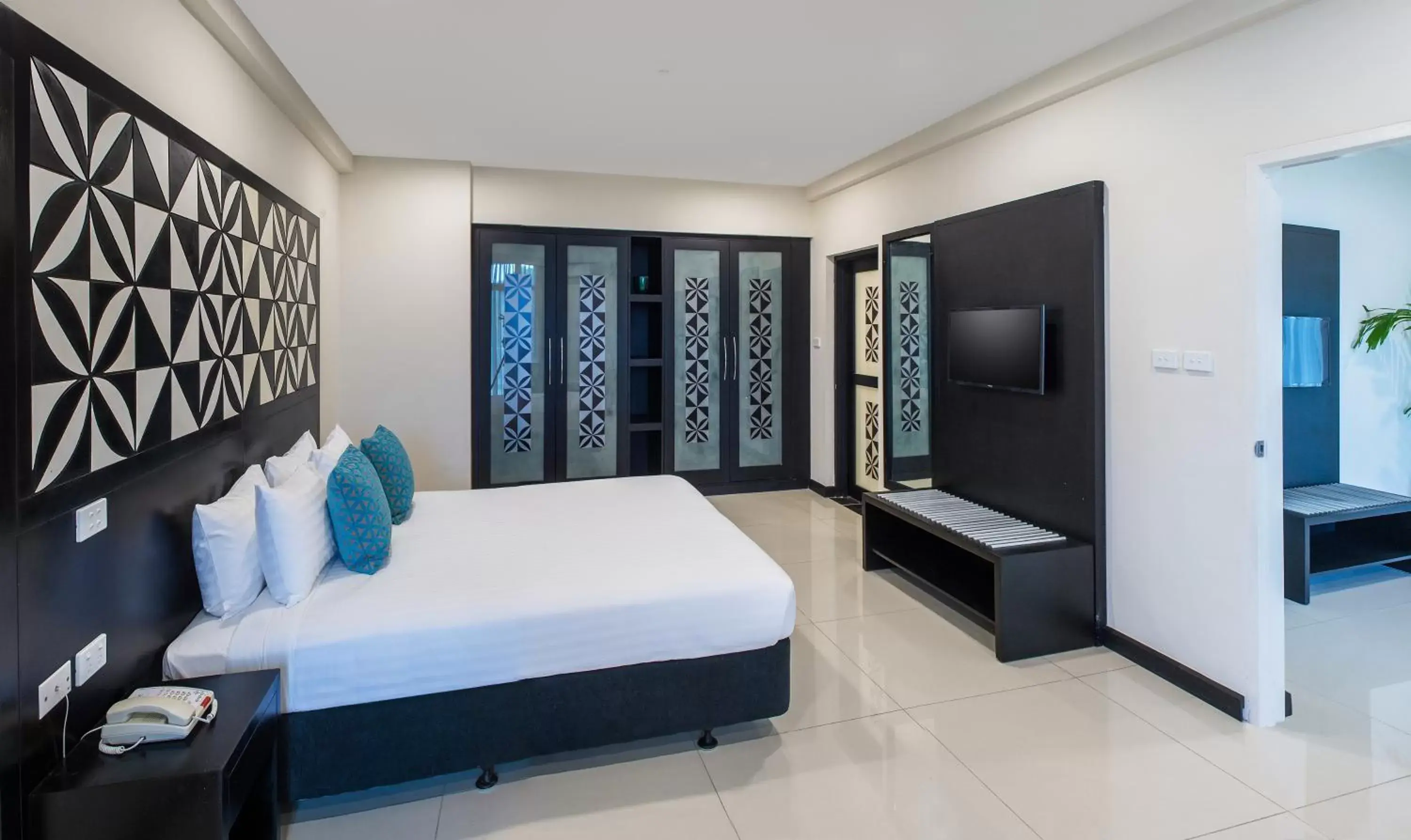 Bedroom, Bed in Tanoa International Dateline Hotel