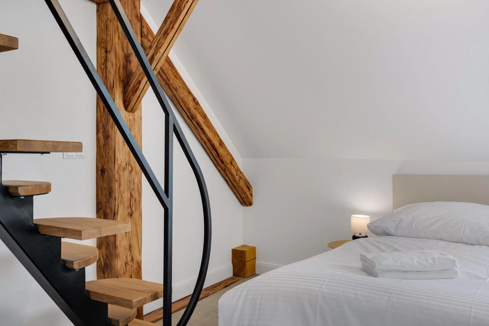 Bed in Palace Apartments