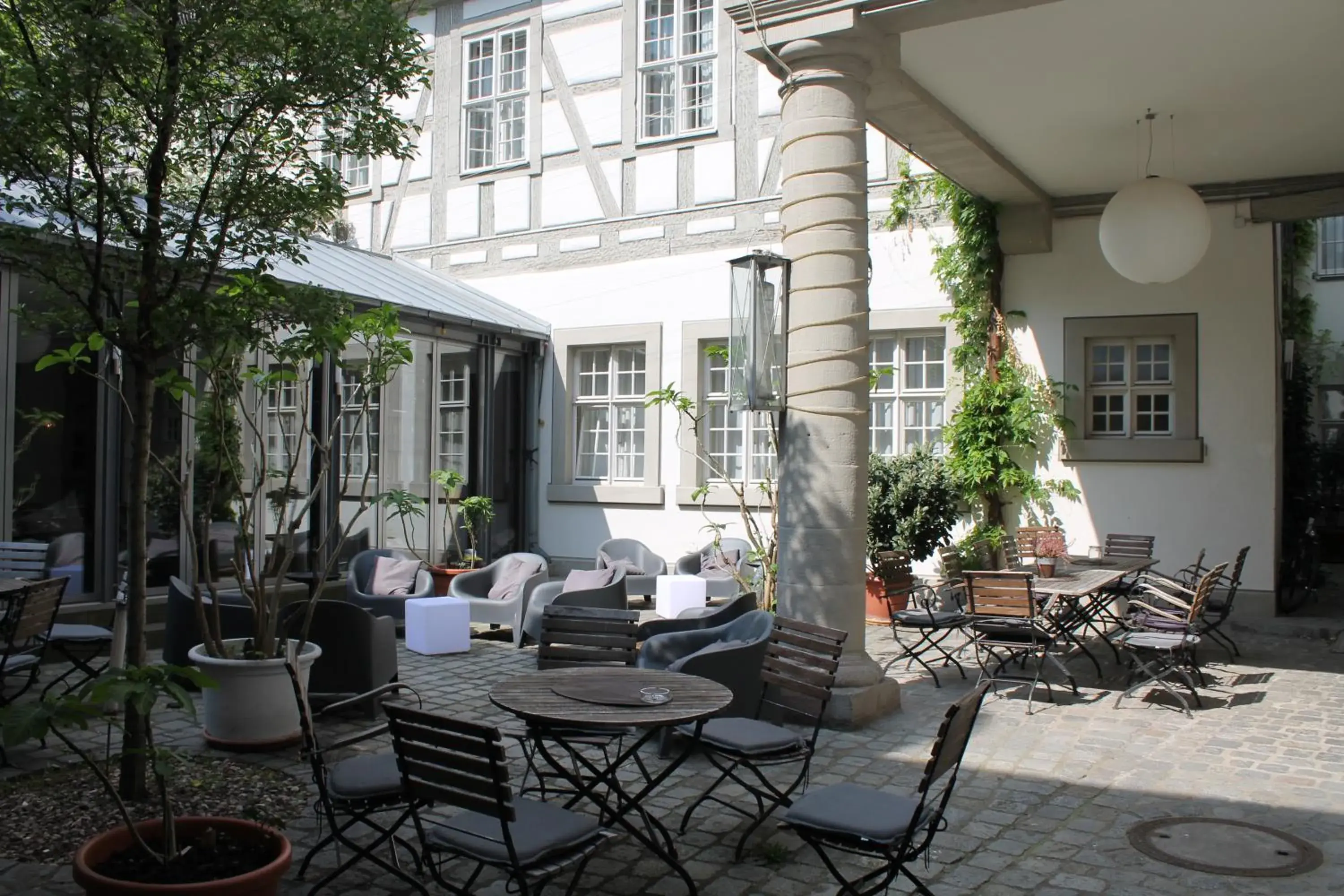 Patio in Palais Schrottenberg