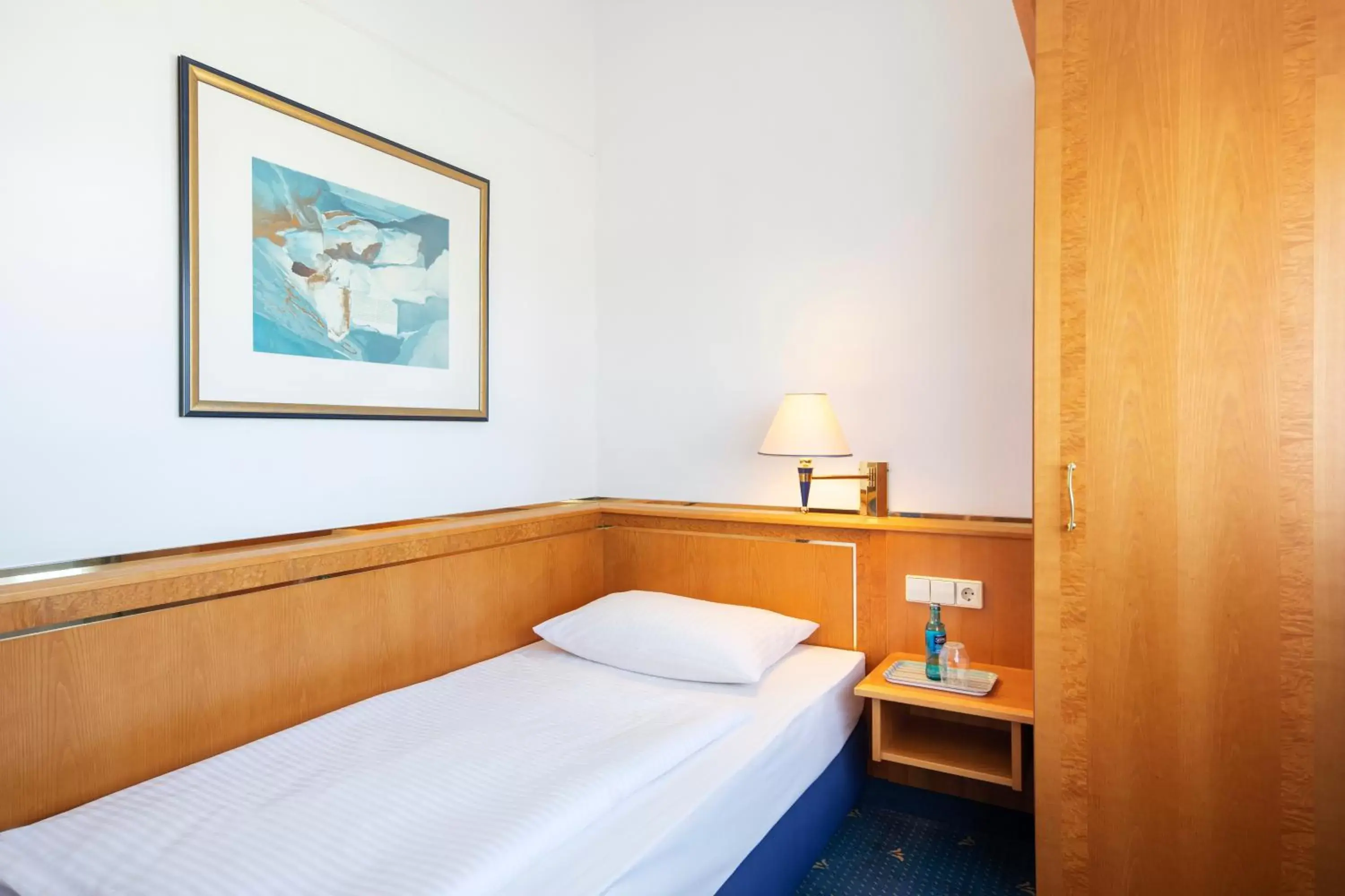 Bedroom, Bed in ACHAT Hotel Magdeburg Bedroom, Bed in ACHAT Hotel Magdeburg