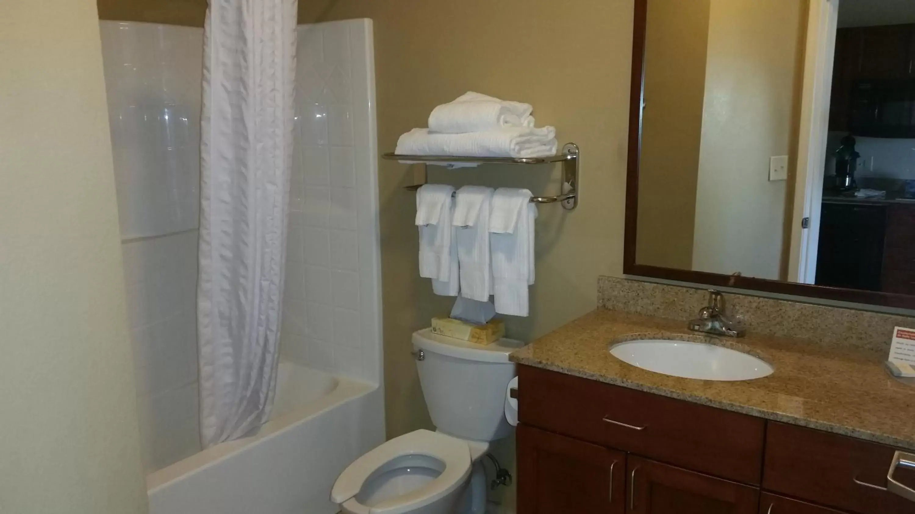 Bathroom in Candlewood Suites Hot Springs, an IHG Hotel