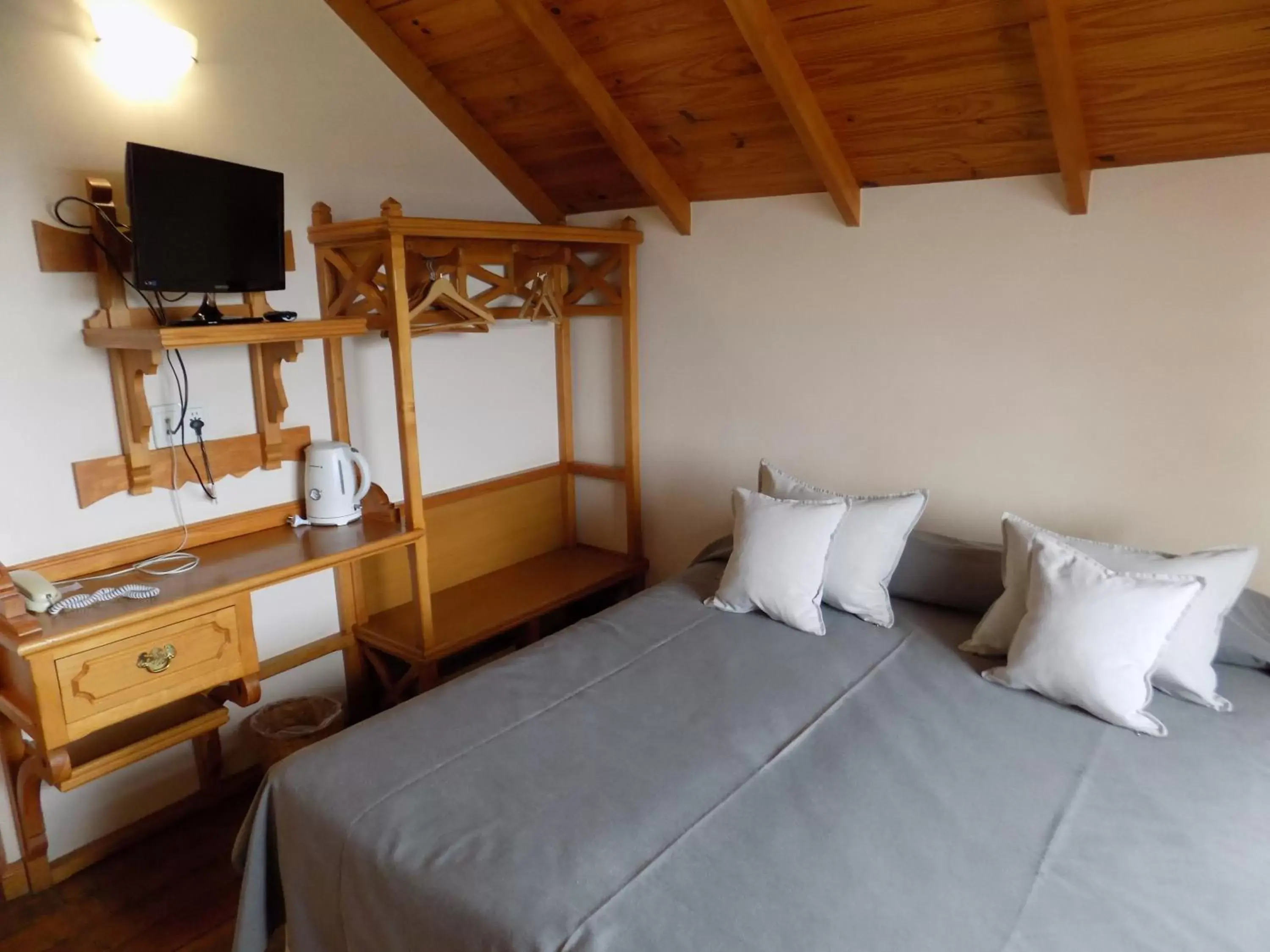 Bedroom, Bed in Hostería Patagonia Jarke