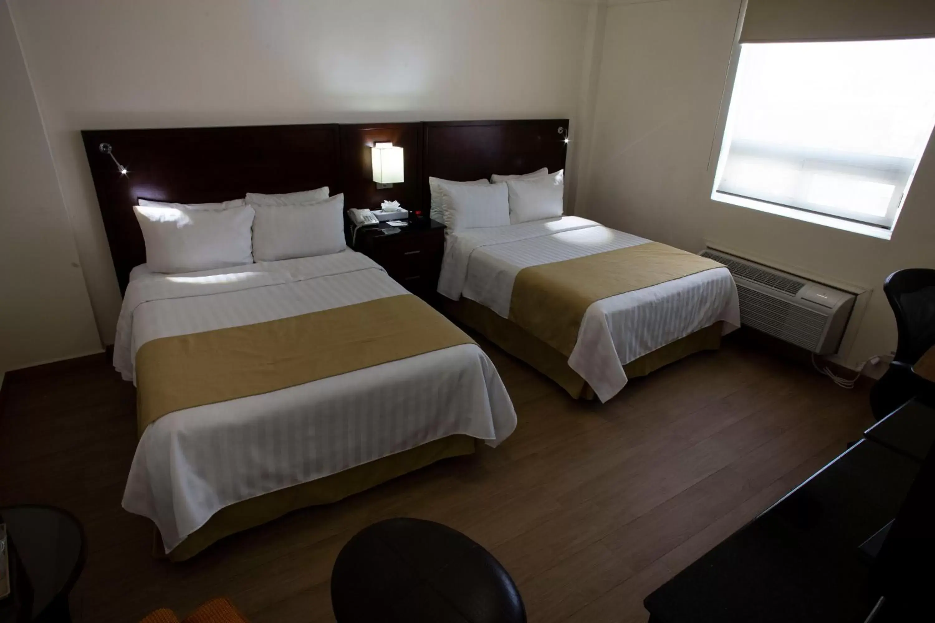 Bed in Best Western Centro Monterrey