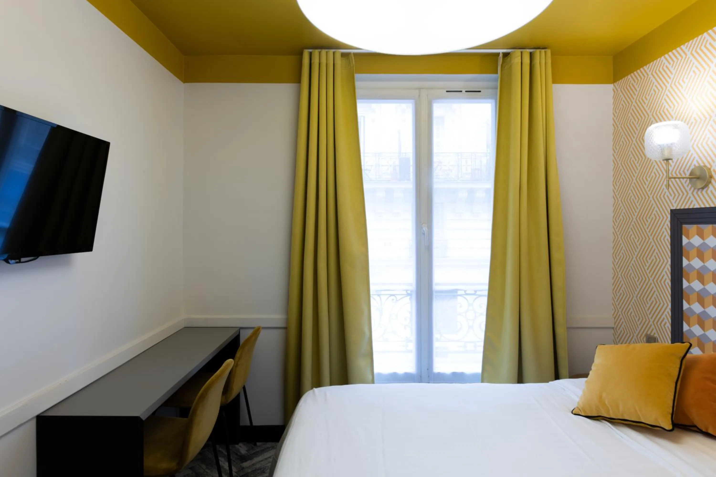 Bed in Hôtel Gérando