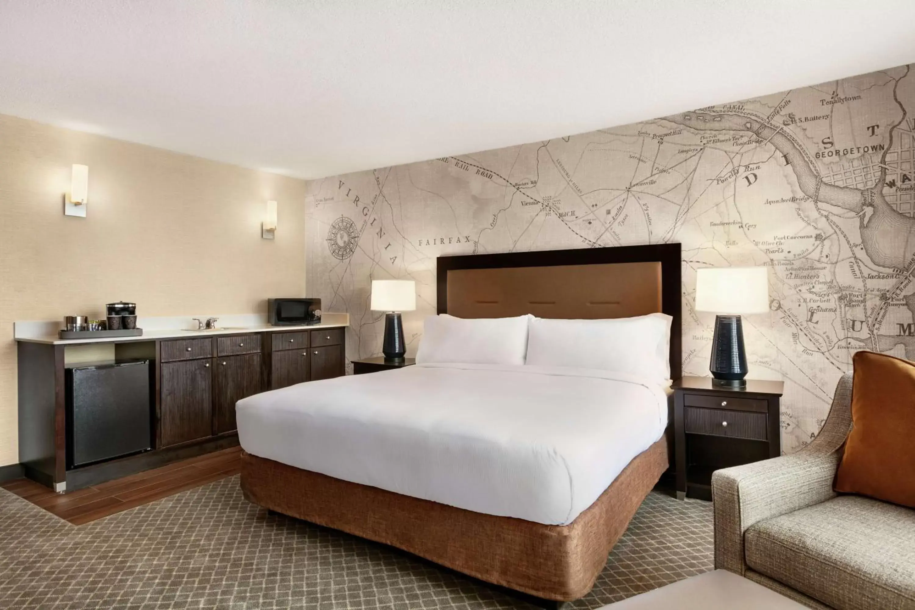 Other, Bed in DoubleTree by Hilton McLean Tysons