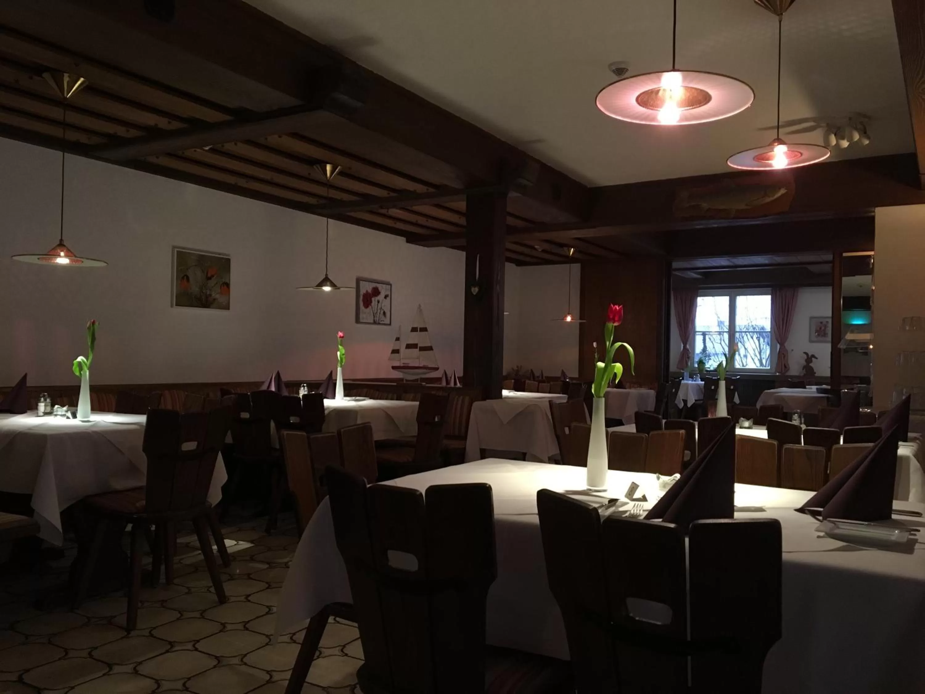 Restaurant/places to eat in Hotel Engel
